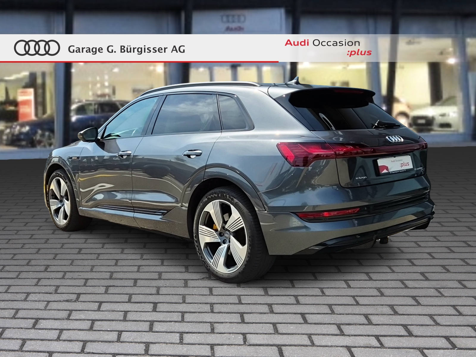 AUDI audi e-tron 55 S Line Black Edition quattro Daytonagrau Perleffekt-showroom-element-3