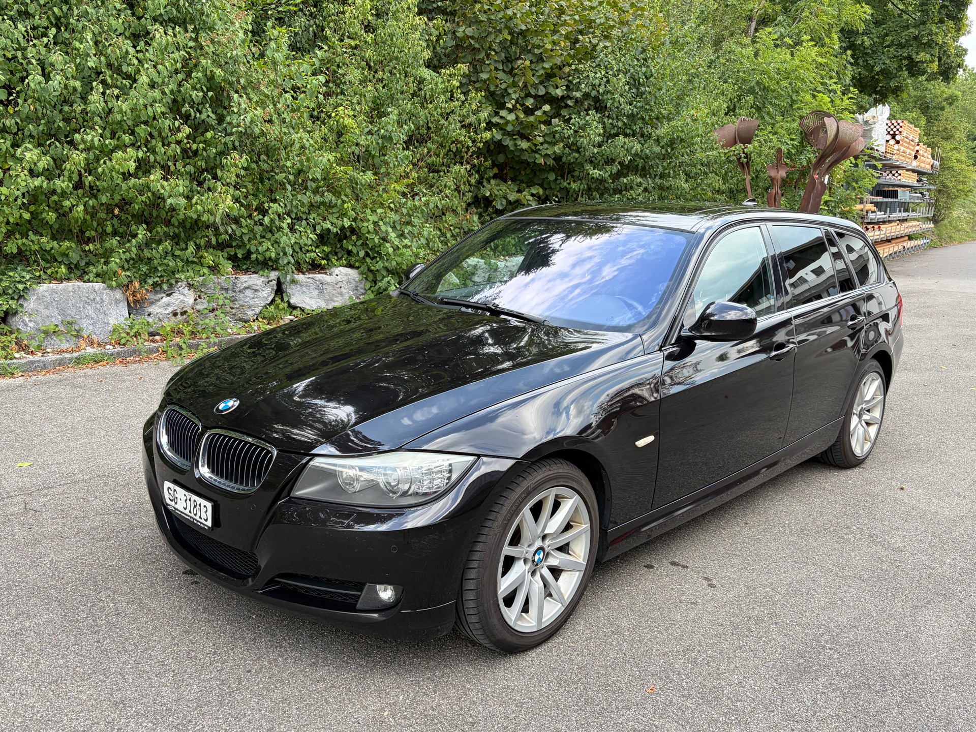 BMW 330d xDrive-image-1