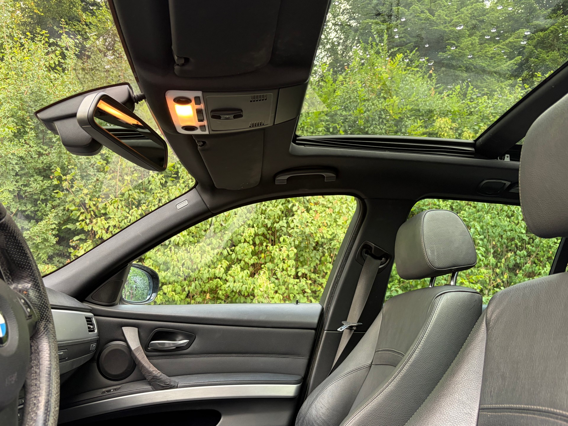 BMW 330d xDrive-image-3