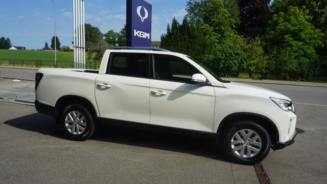 KGM-SsangYong Musso 2.2 Platinum 4WD-showroom-element-3