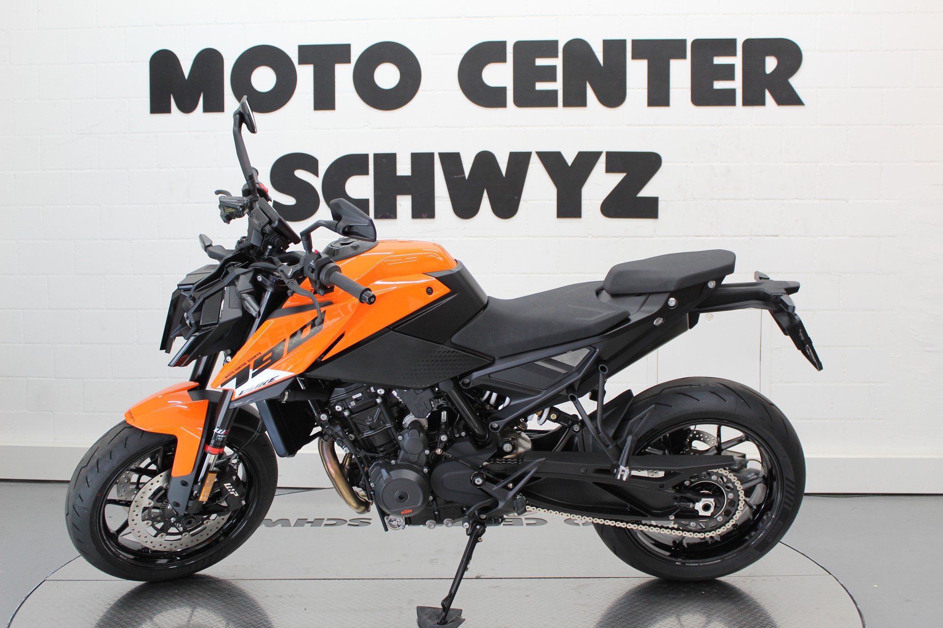 KTM 790 Duke L 2027-image-4
