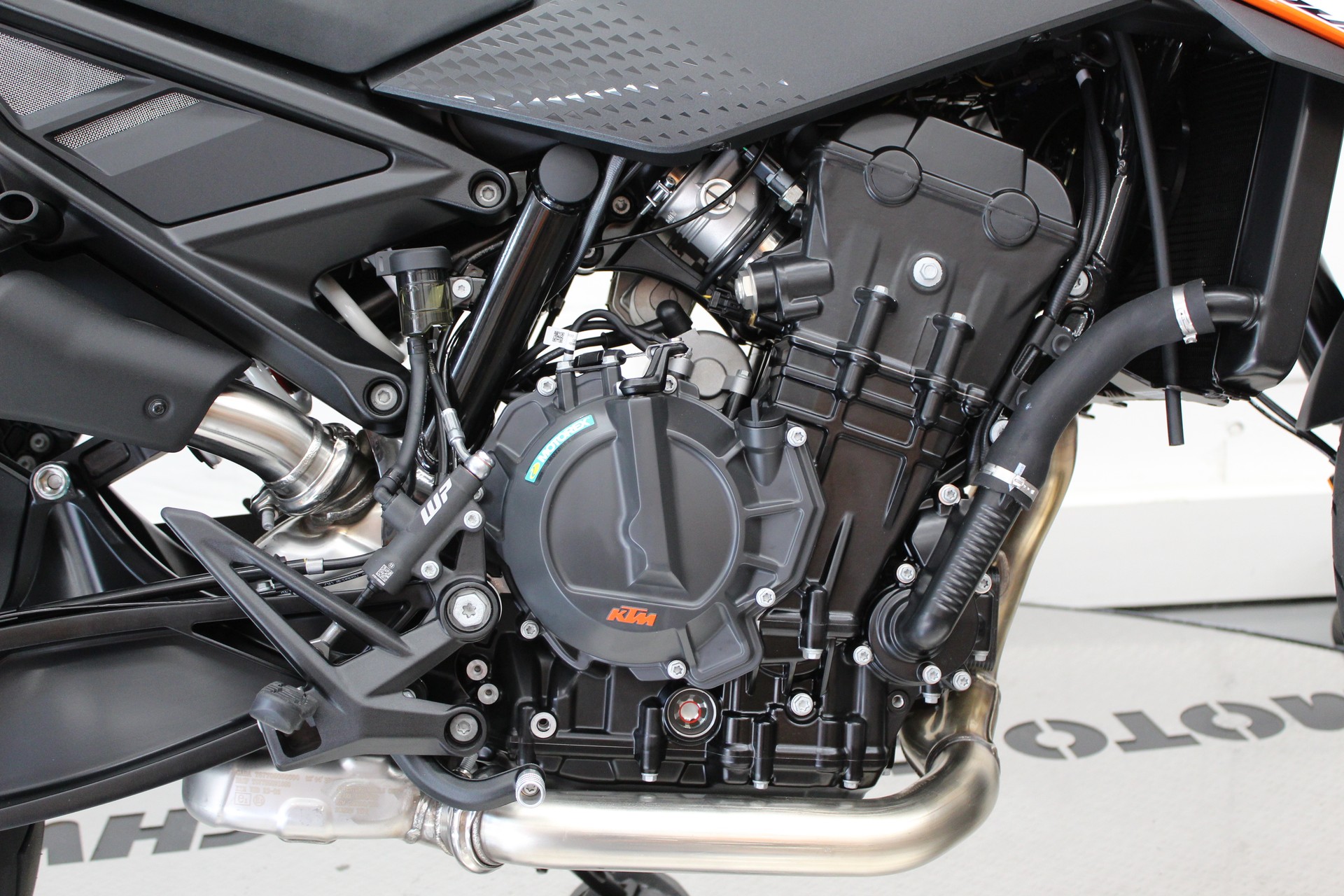 KTM 790 Duke L 2027-image-8