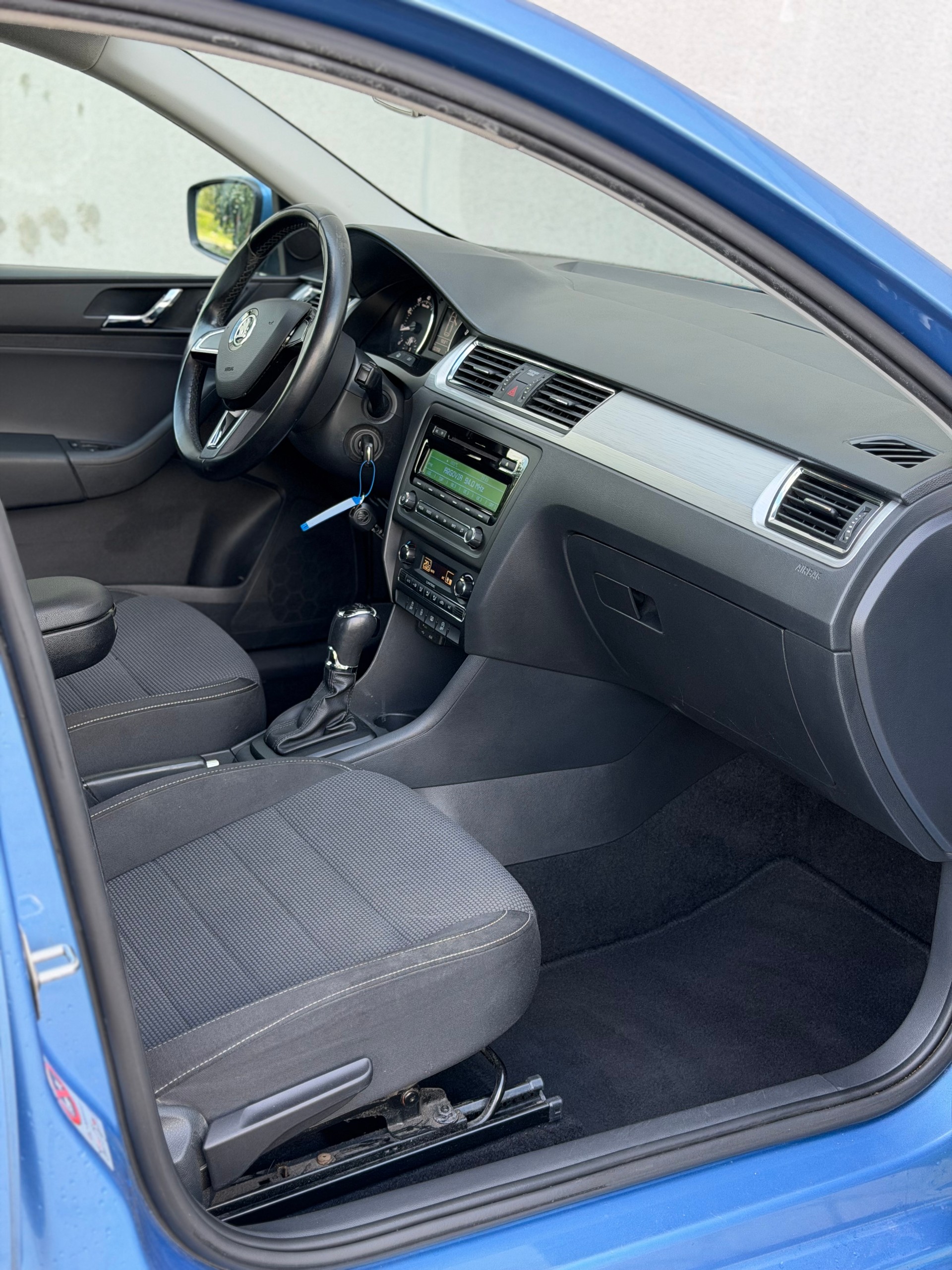 SKODA Rapid Spaceback 1.4 TSI Ambition DSG-image-9