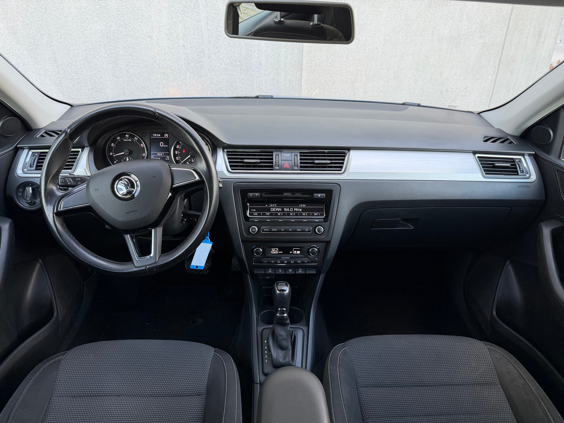 SKODA Rapid Spaceback 1.4 TSI Ambition DSG-image-10
