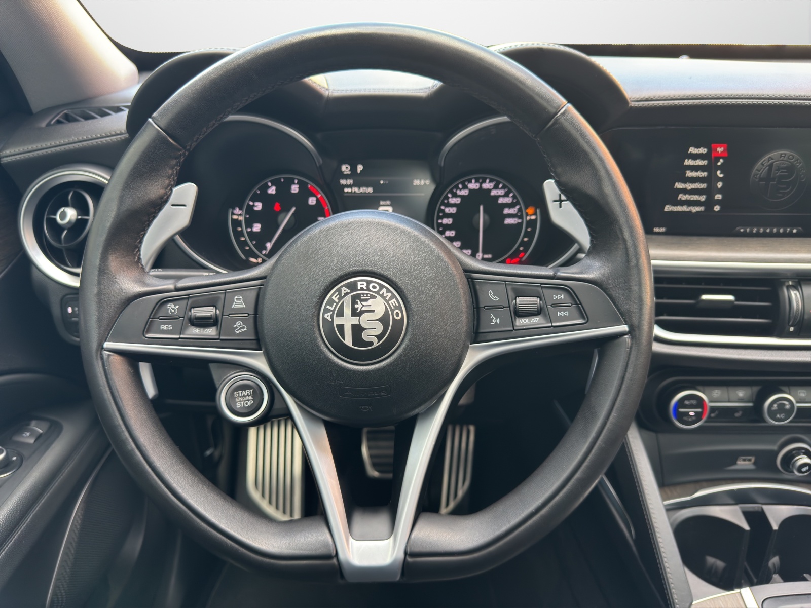 ALFA ROMEO Stelvio 2.0 Q4 280 Executive-image-7