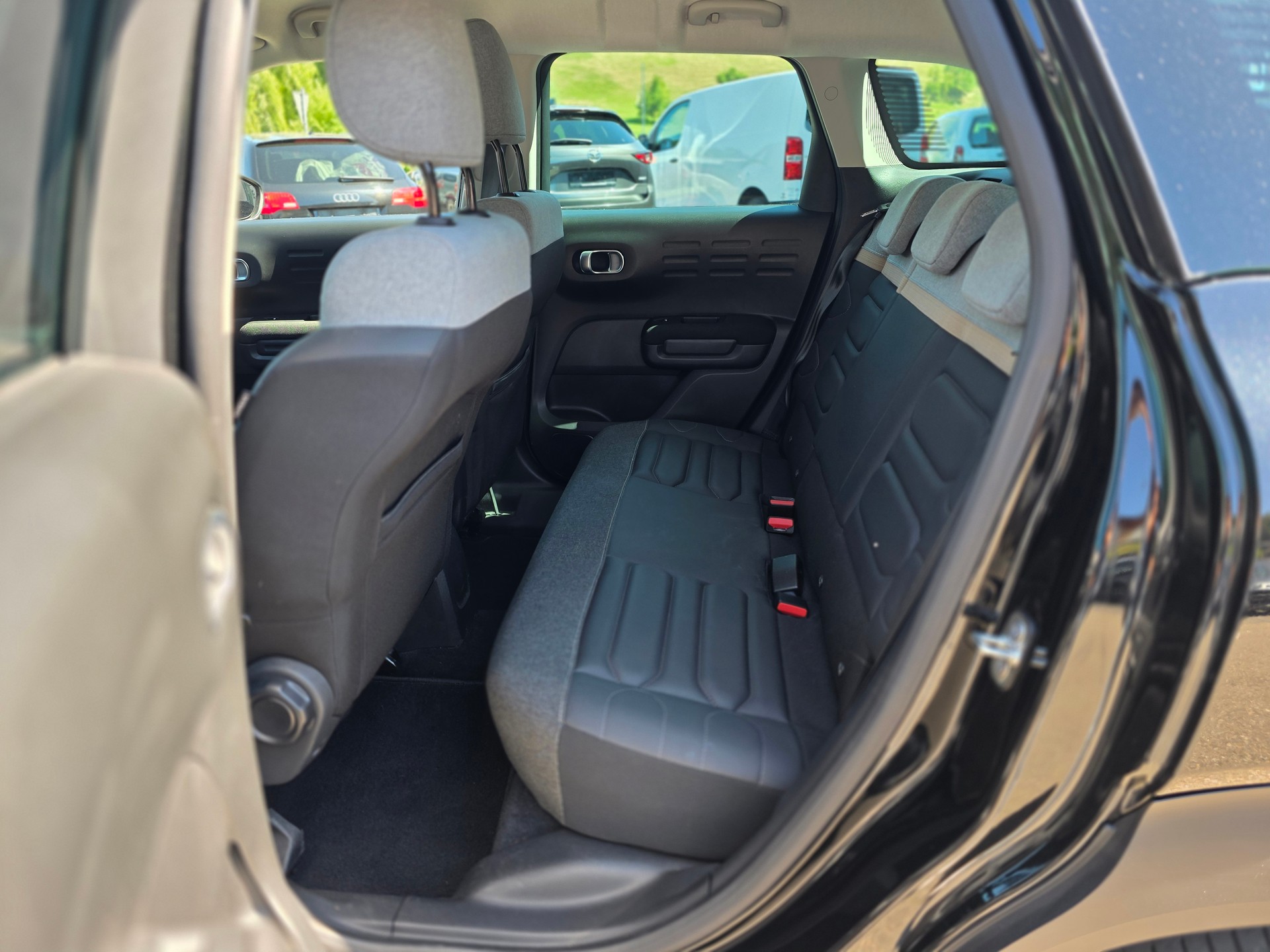 CITROEN C3 Aircross 1.2i PureTech Swiss Edition EAT6-image-8