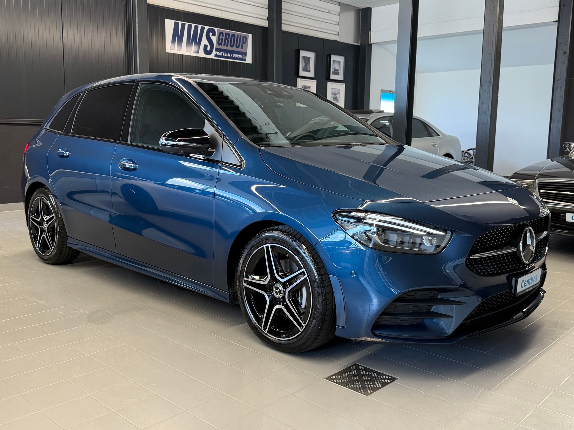 MERCEDES-BENZ B 200 AMG Line 7G-DCT-image-1