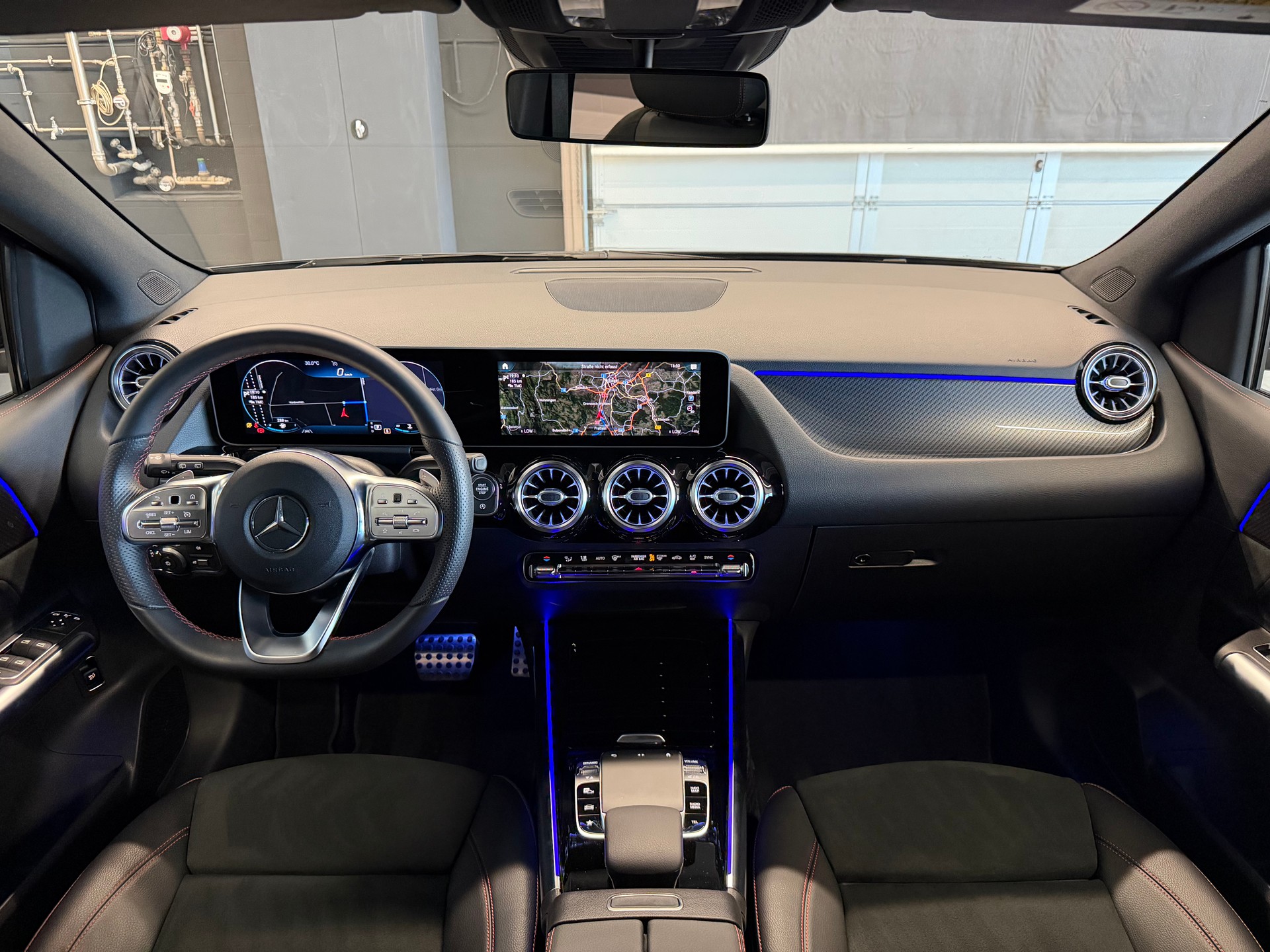 MERCEDES-BENZ B 200 AMG Line 7G-DCT-image-16