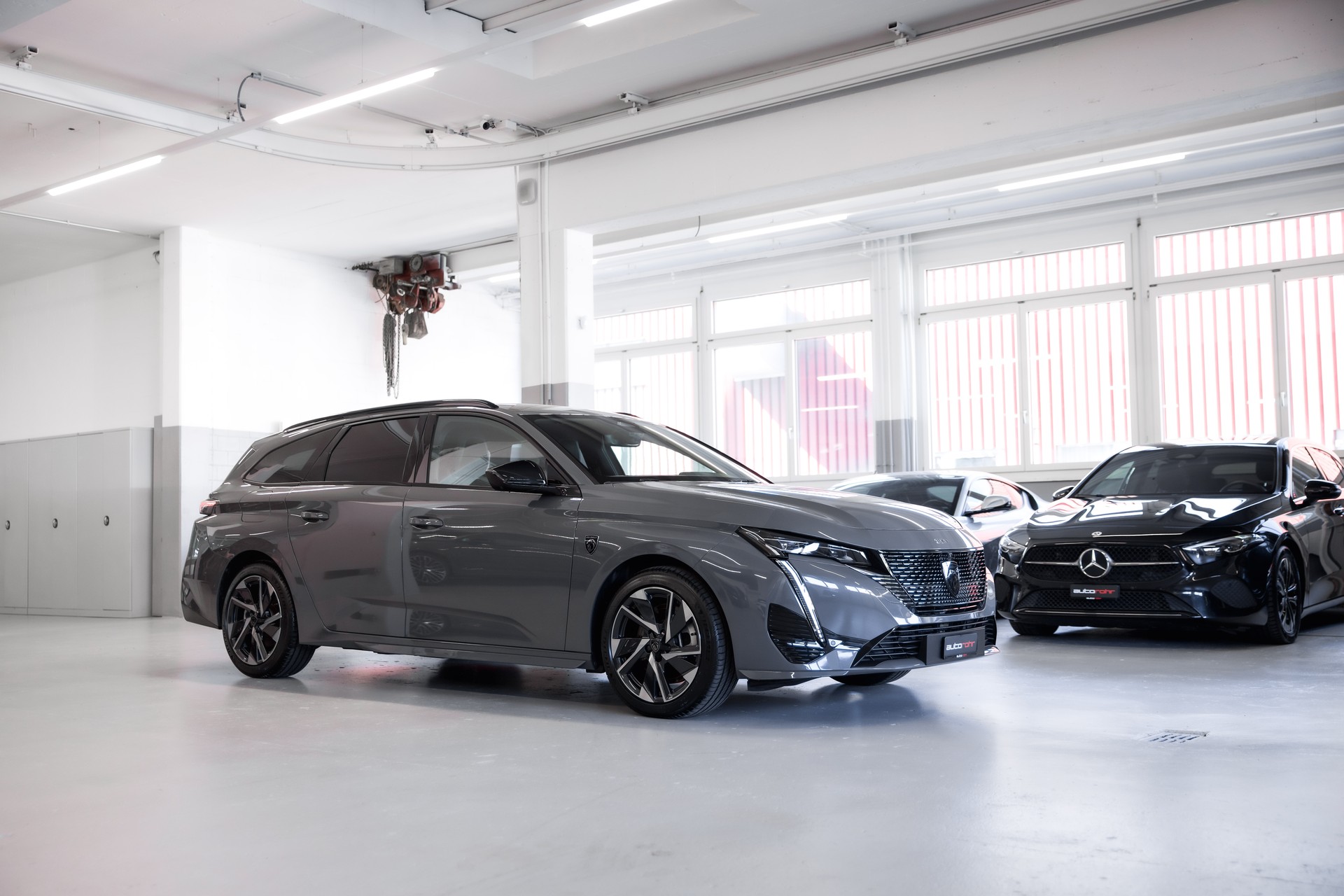 PEUGEOT 308 SW 1.6 PHEV 180 GT-image-0