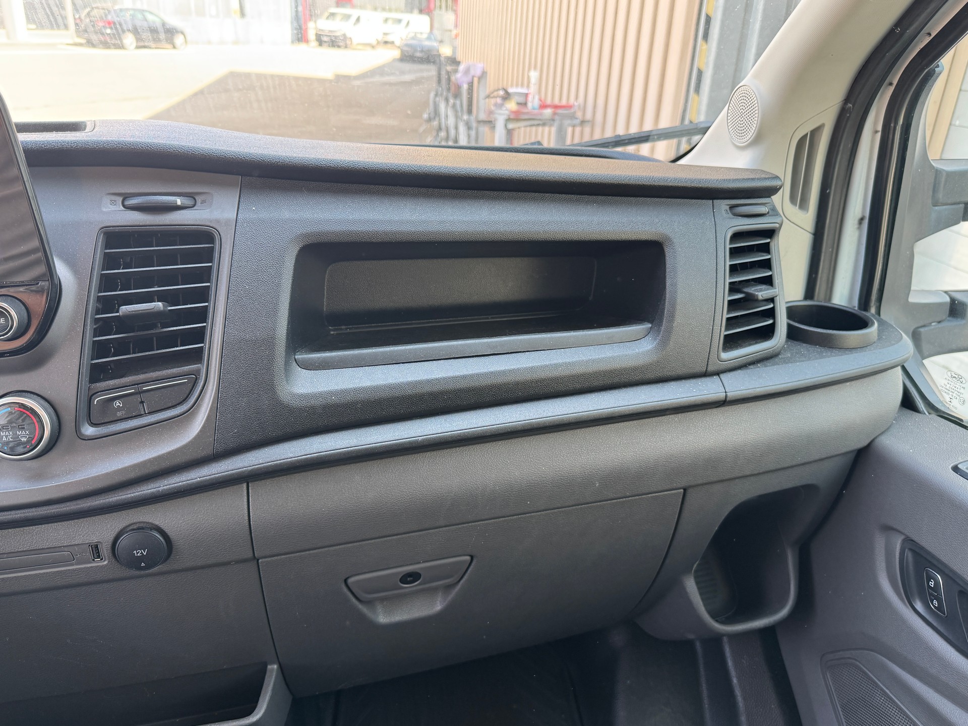 FORD Transit 350 L5 Trend 2.0 TDCi 170 HD RWD A-image-10