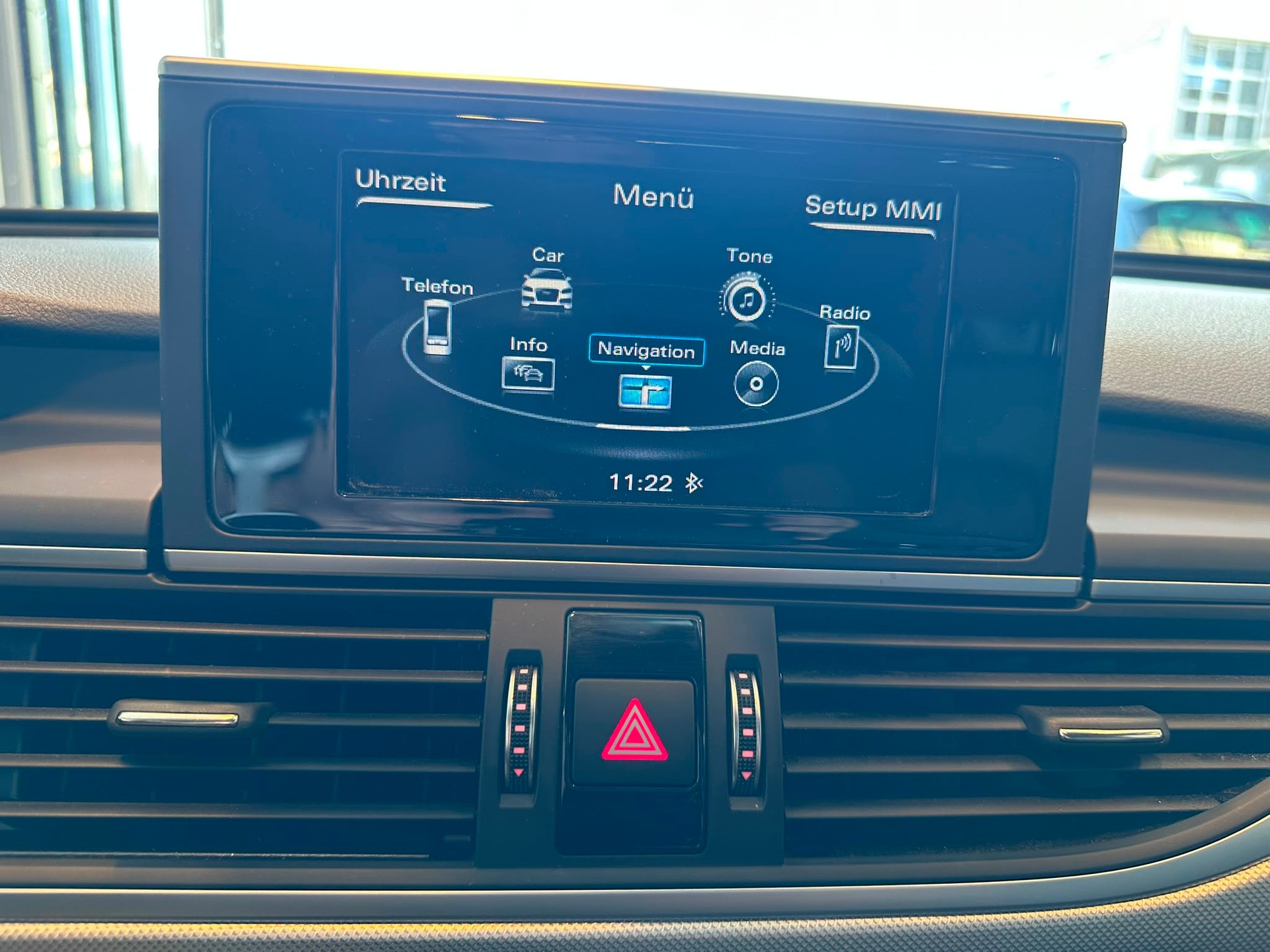 AUDI A6 Avant 2.0 TDI quattro S-tronic-image-17