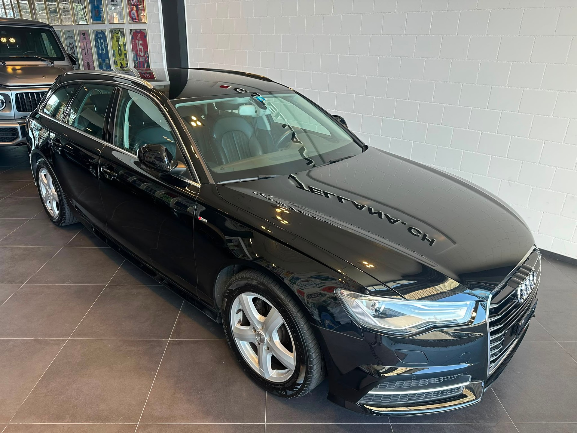 AUDI A6 Avant 2.0 TDI quattro S-tronic-image-1