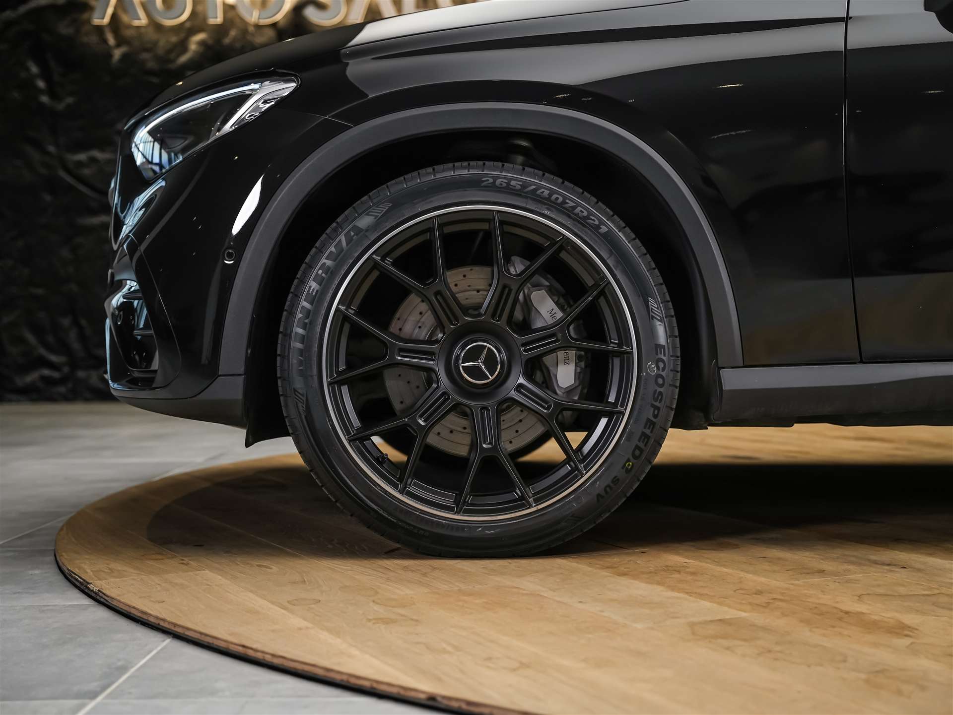 MERCEDES-BENZ GLC 300 d 4Matic AMG Line 9G-Tronic *Panorama*Abstandsregler*21" Felgen*-image-17