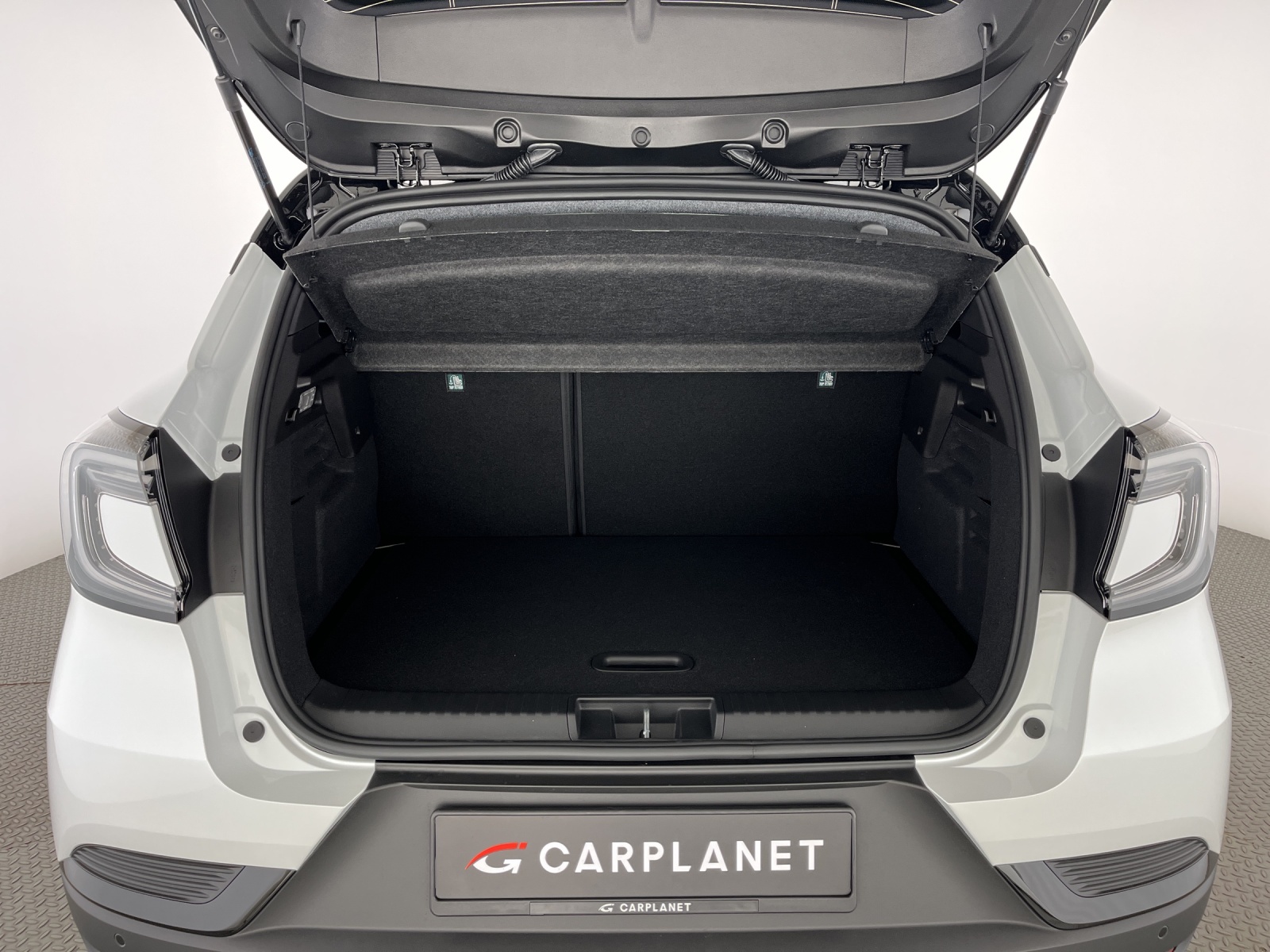 RENAULT Captur 1.8 E-Tech esprit Alpine-image-17