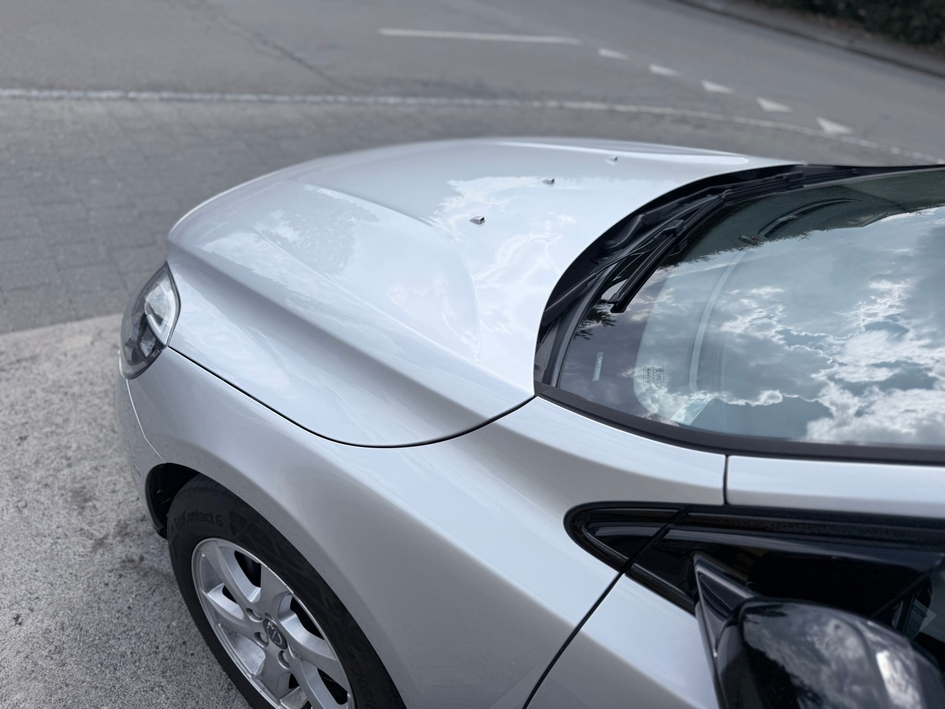 VOLVO V40 Cross Country T4 2.0 AWD Momentum Geartronic-image-24