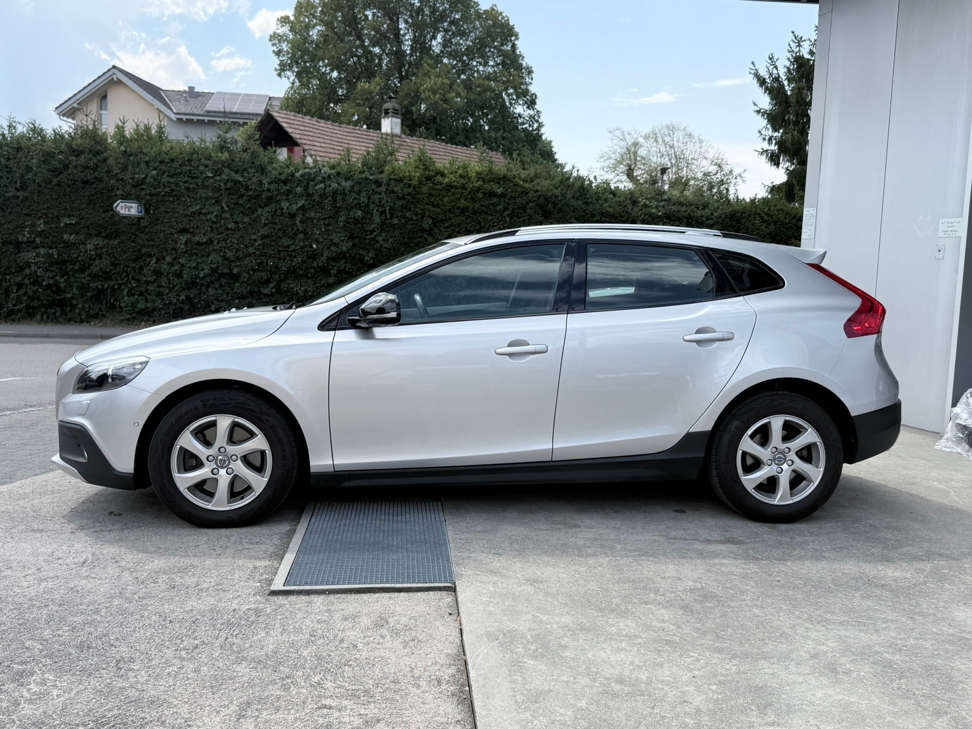 VOLVO V40 Cross Country T4 2.0 AWD Momentum Geartronic-image-7