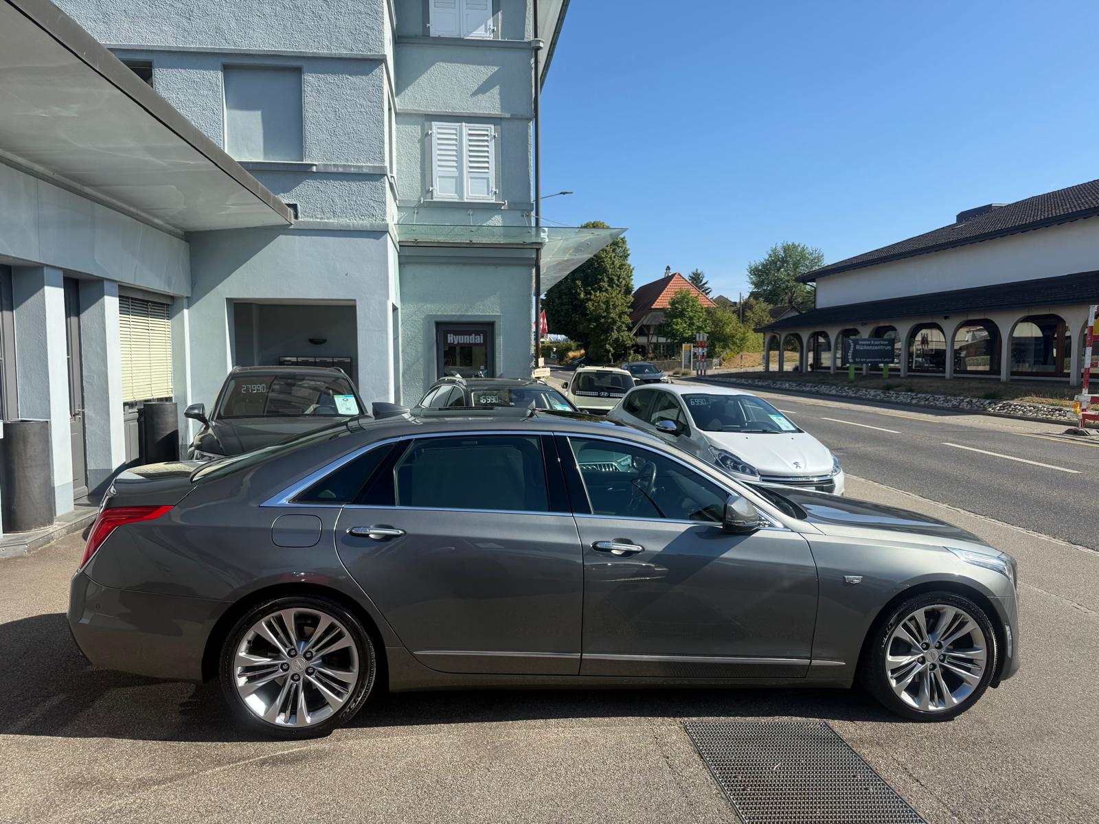 CADILLAC CT6 3.0 Twin Turbo Luxury-image-4
