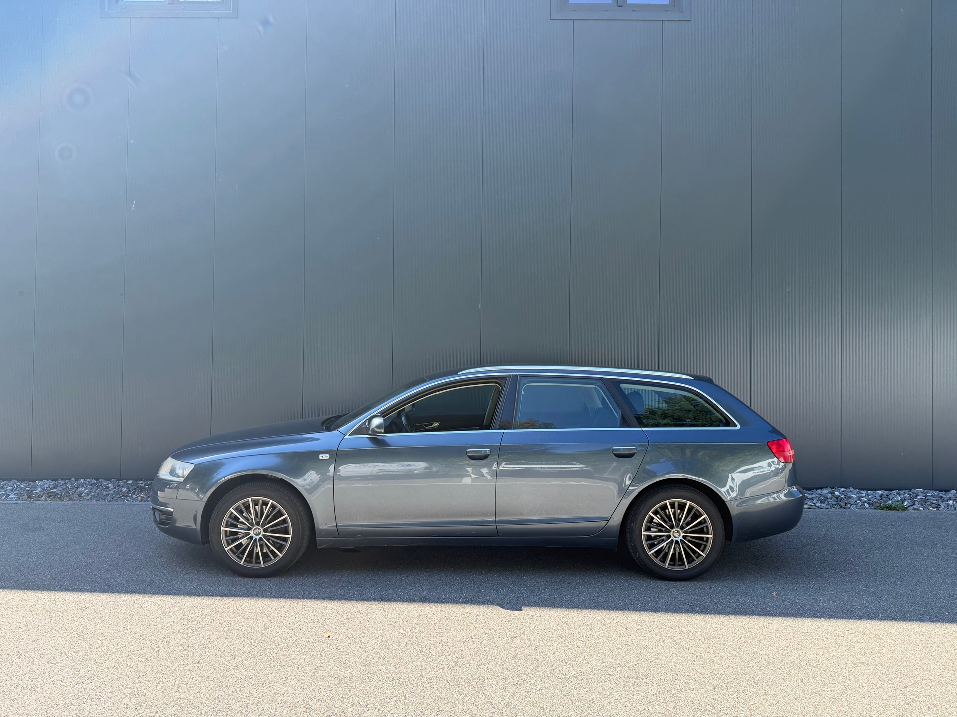 AUDI A6 Avant 2.7 V6 TDI-image-3
