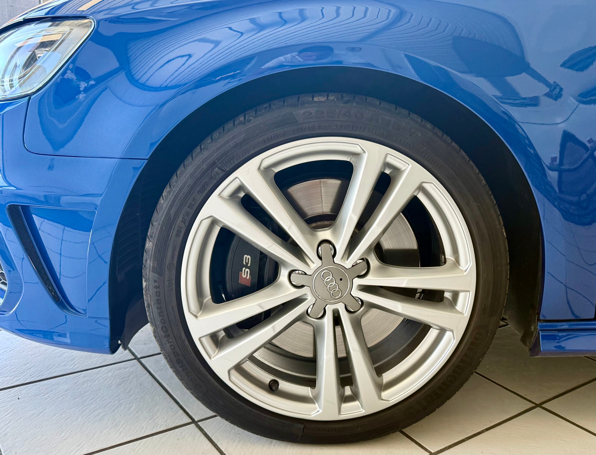 AUDI S3 Sportback 2.0 TFSI quattro S-tronic-image-3