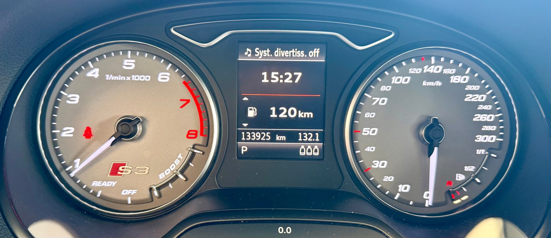 AUDI S3 Sportback 2.0 TFSI quattro S-tronic-image-15