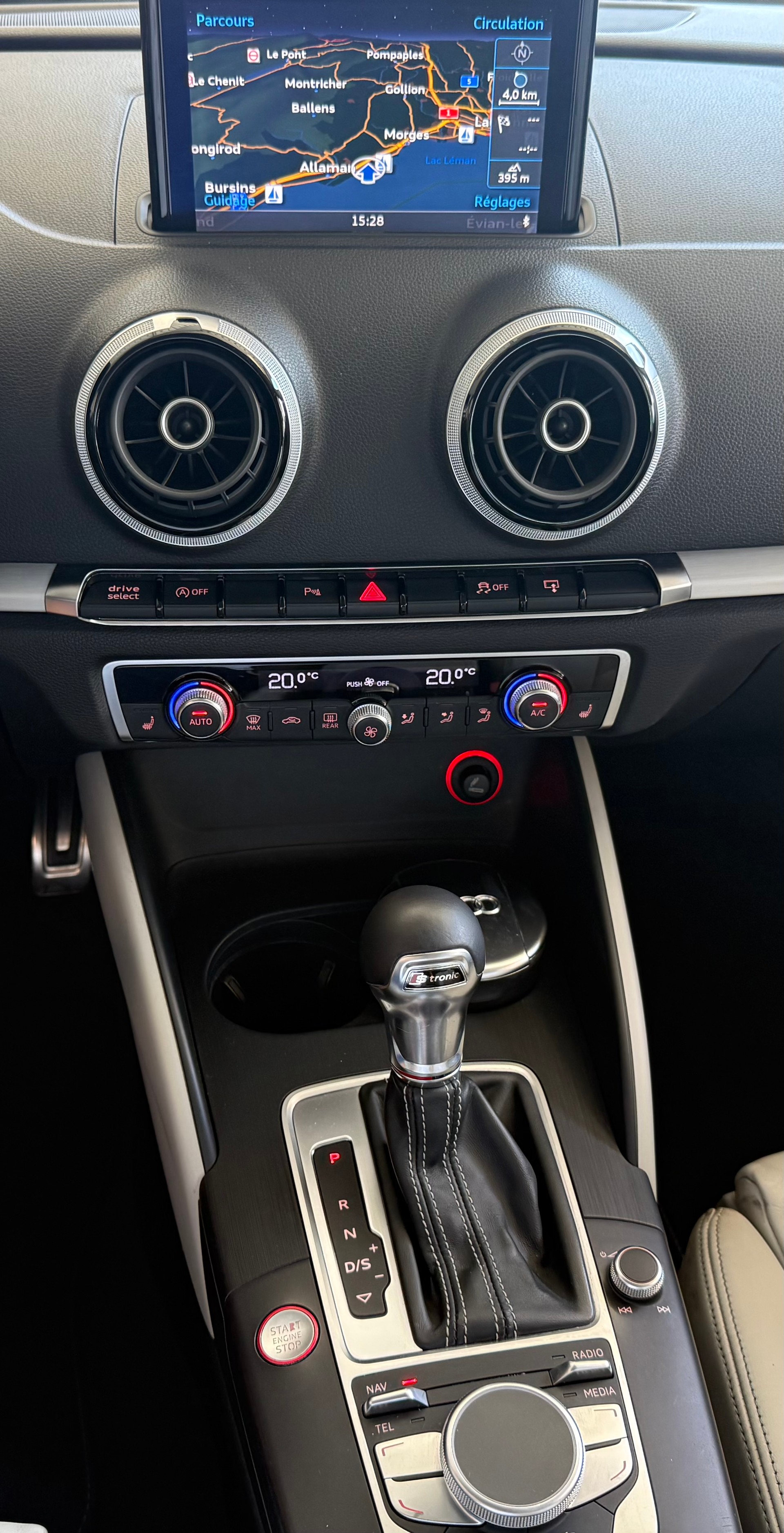 AUDI S3 Sportback 2.0 TFSI quattro S-tronic-image-16