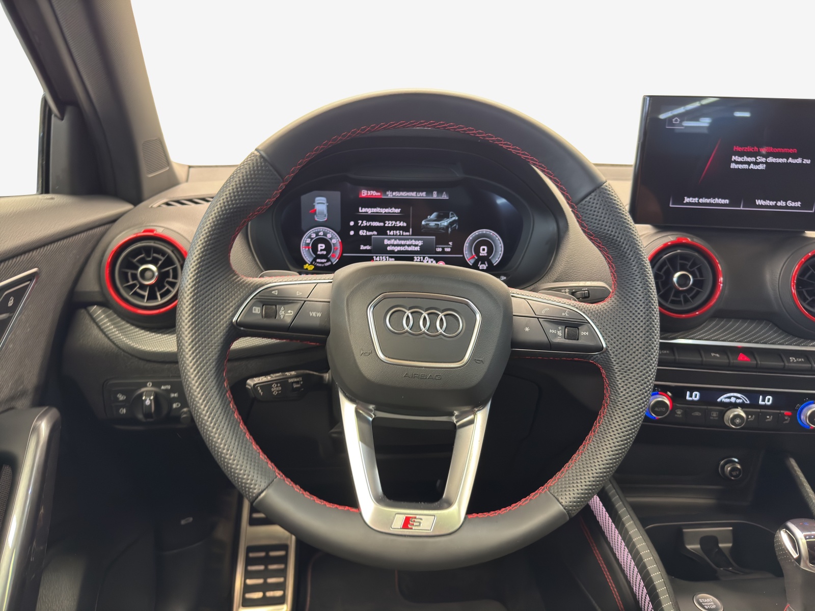 AUDI Q2 40 TFSI S line Attraction quattro S-tronic-image-9