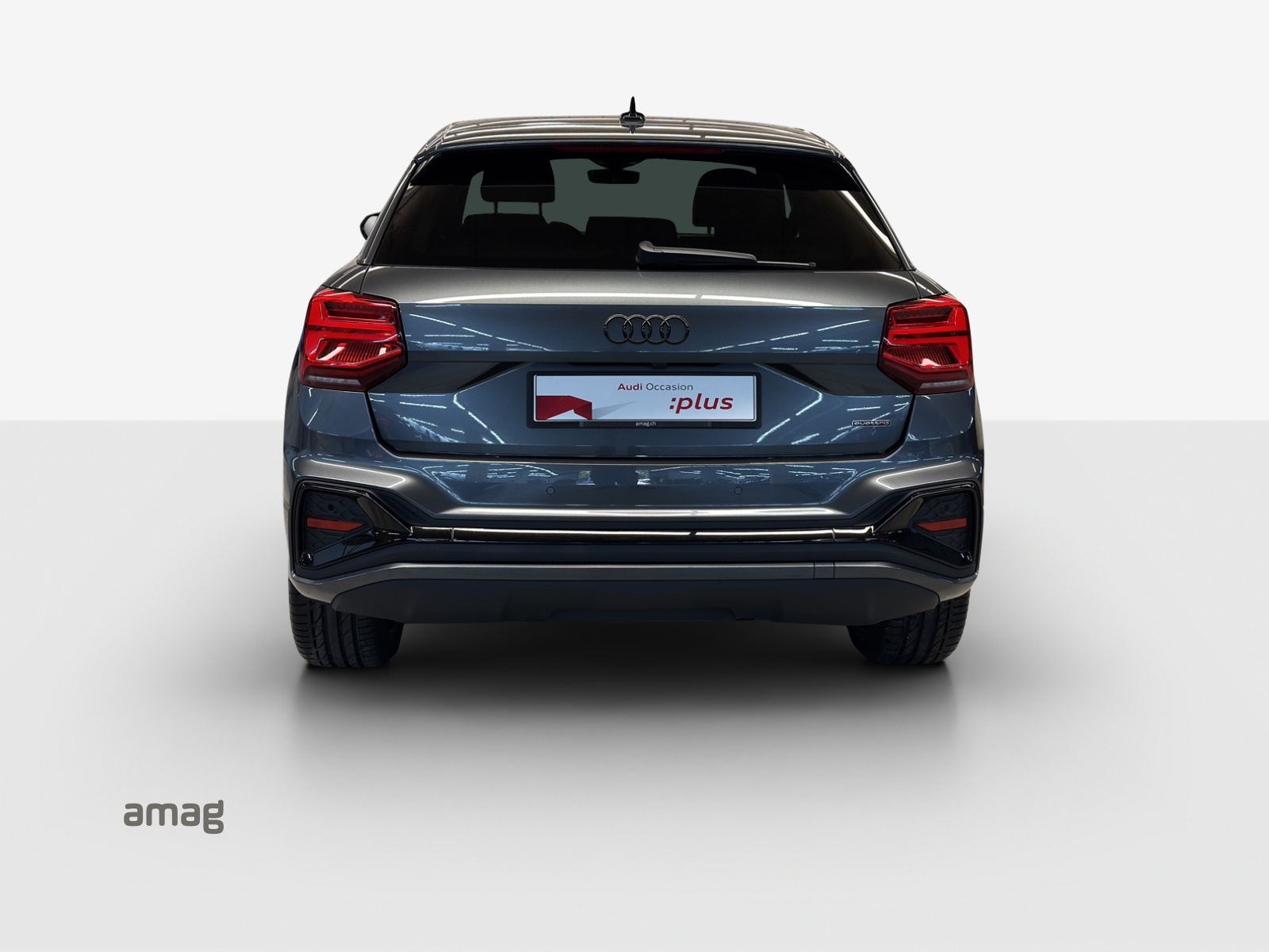 AUDI Q2 40 TFSI S line Attraction quattro S-tronic-image-3