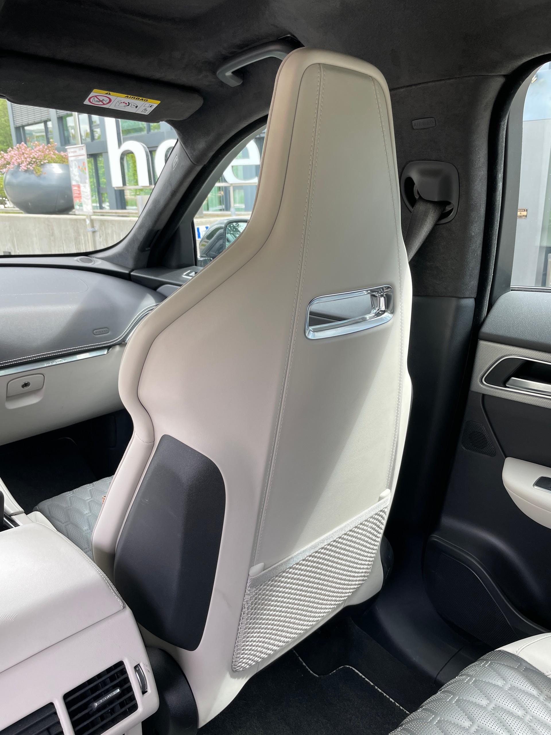 JAGUAR F-Pace 5.0 V8 SVR AWD Automatik-image-17