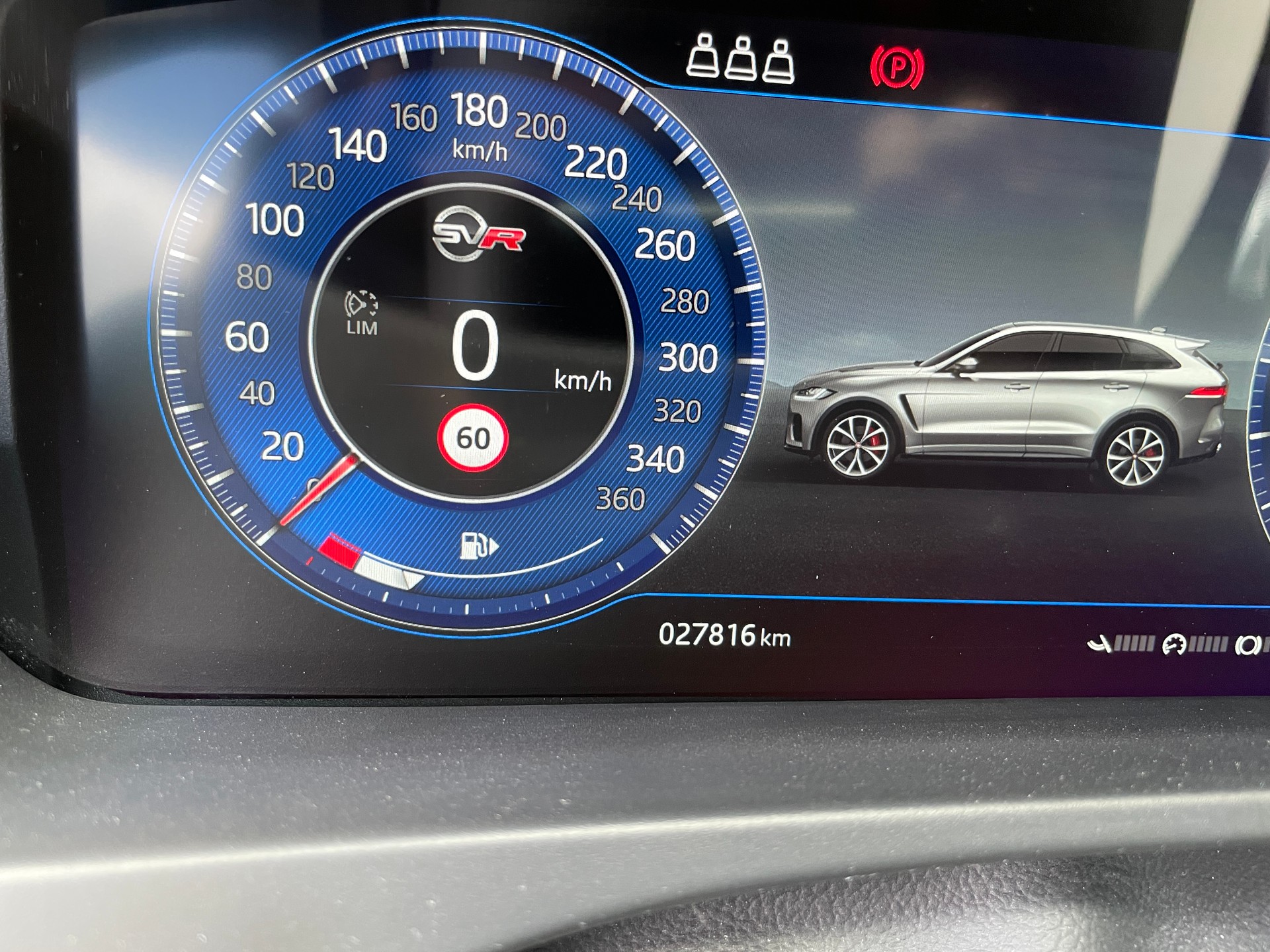 JAGUAR F-Pace 5.0 V8 SVR AWD Automatik-image-26