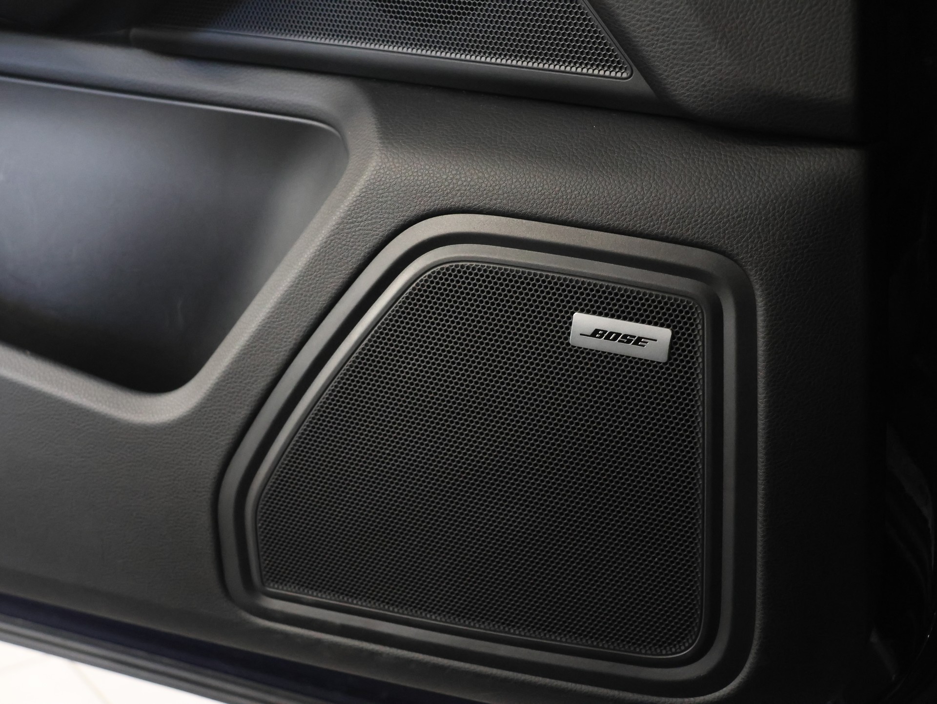 PORSCHE Macan S PDK *Panoramadach* *Bose* *Sitzheizung*-image-20
