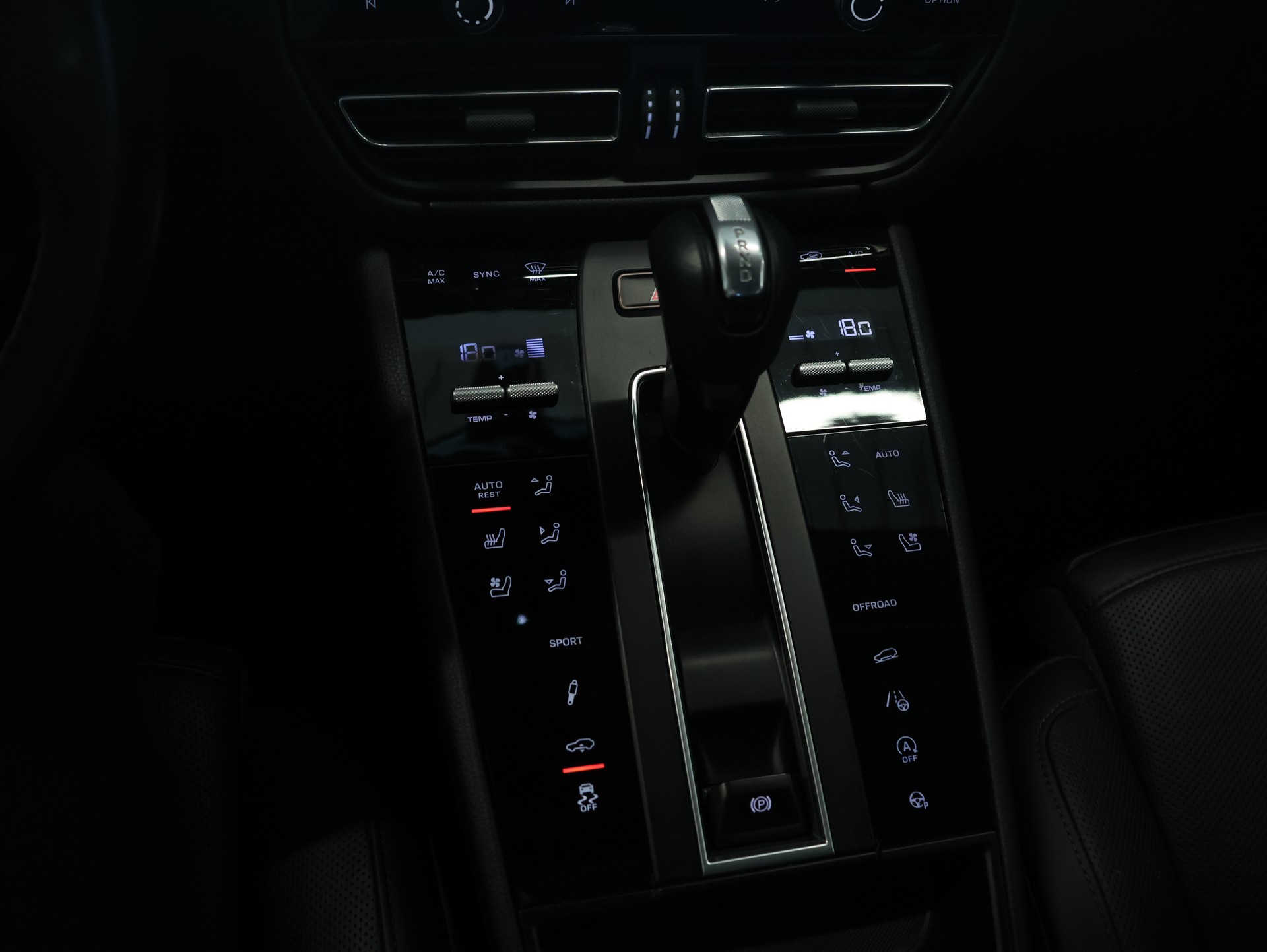 PORSCHE Macan S PDK *Panoramadach* *Bose* *Sitzheizung*-image-30