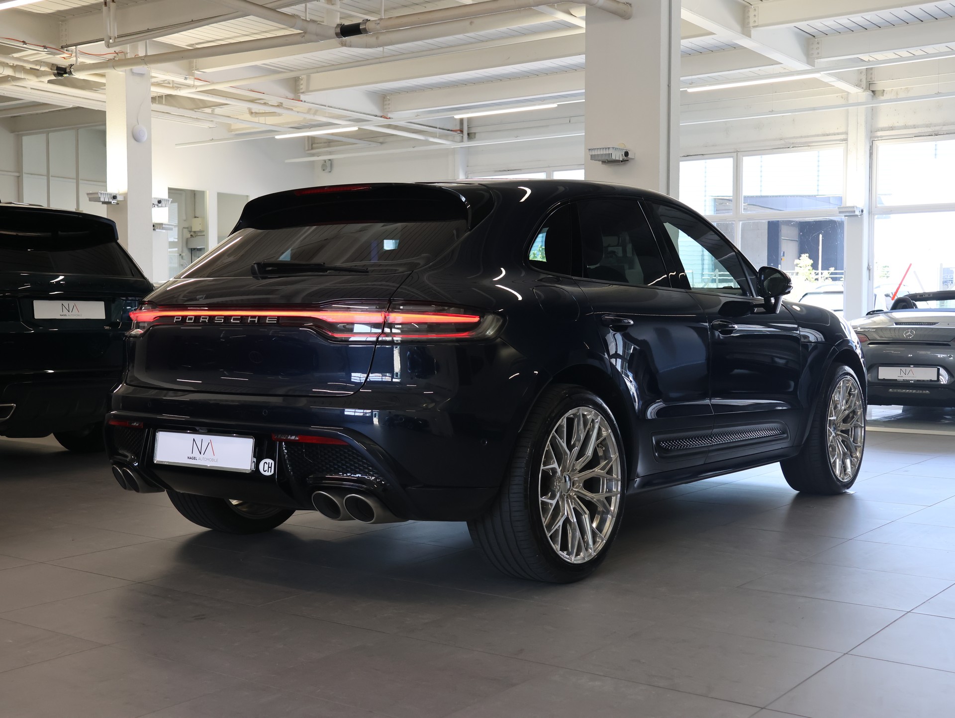 PORSCHE Macan S PDK *Panoramadach* *Bose* *Sitzheizung*-image-5