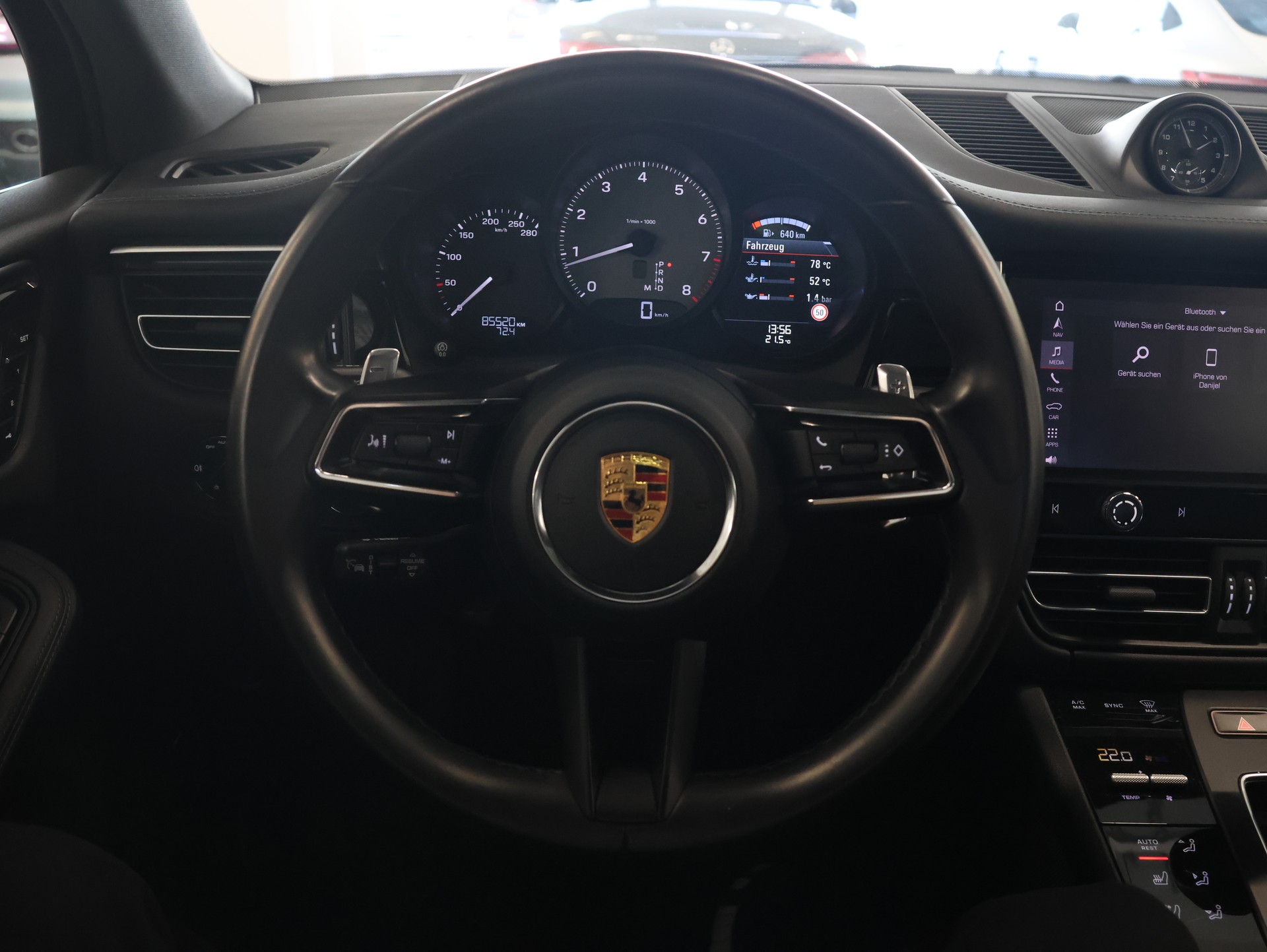 PORSCHE Macan S PDK *Panoramadach* *Bose* *Sitzheizung*-image-22