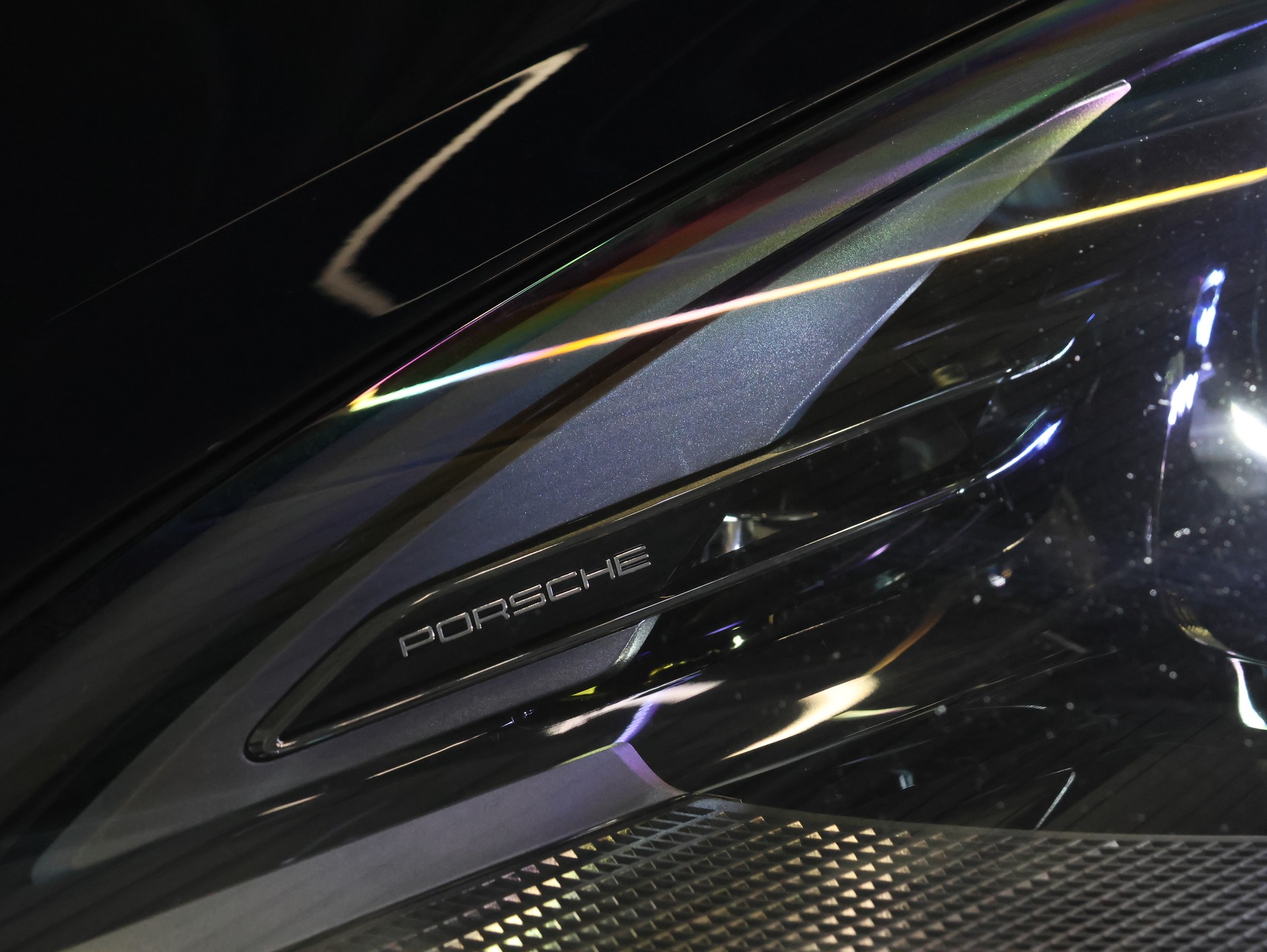 PORSCHE Macan S PDK *Panoramadach* *Bose* *Sitzheizung*-image-10