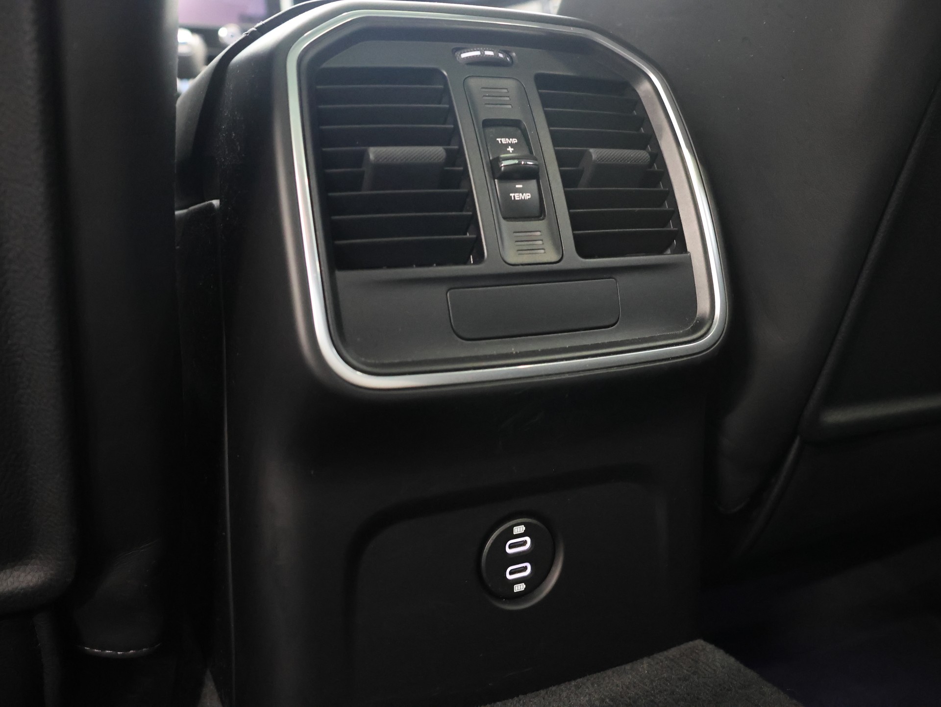 PORSCHE Macan S PDK *Panoramadach* *Bose* *Sitzheizung*-image-38