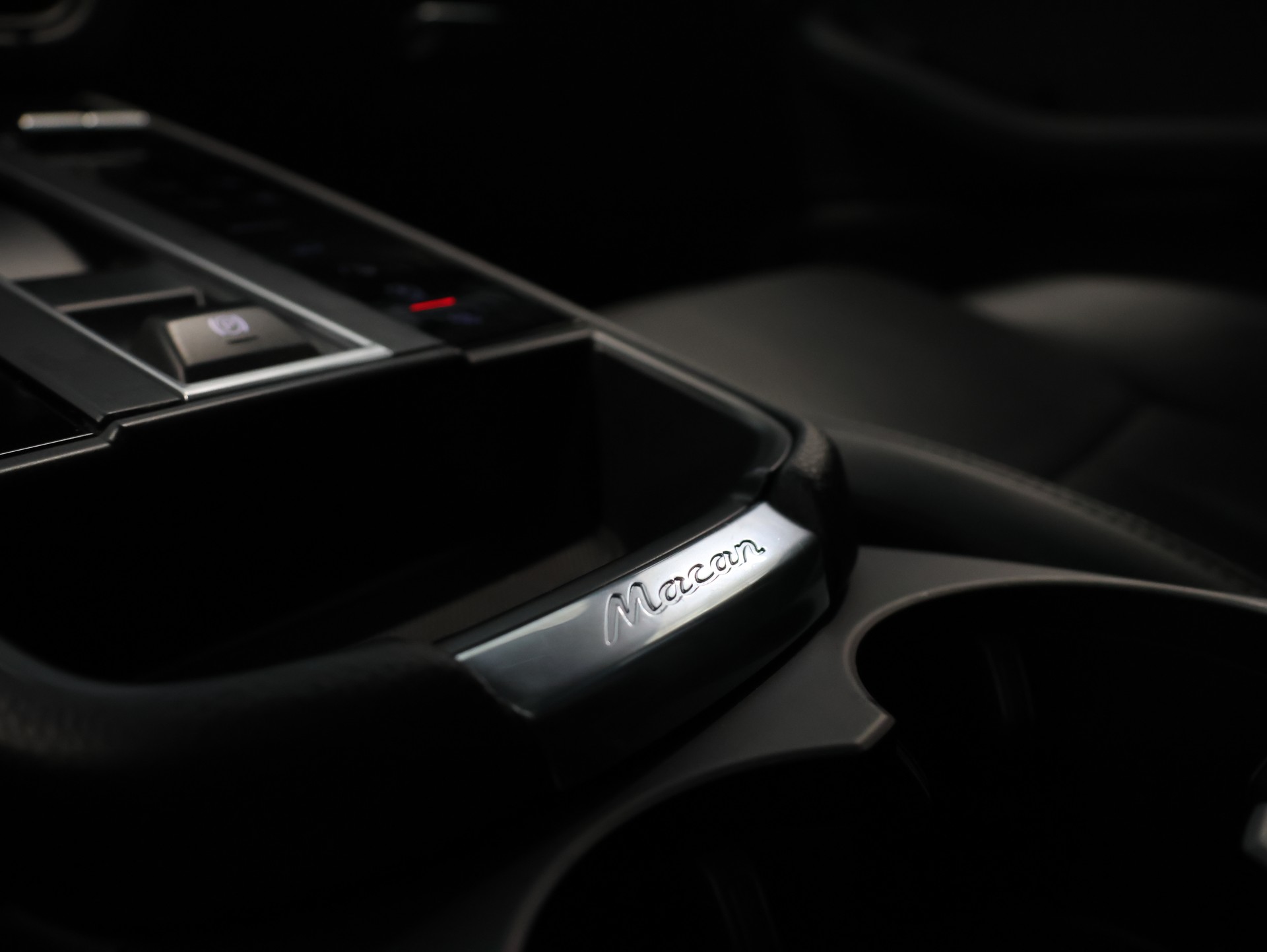 PORSCHE Macan S PDK *Panoramadach* *Bose* *Sitzheizung*-image-34