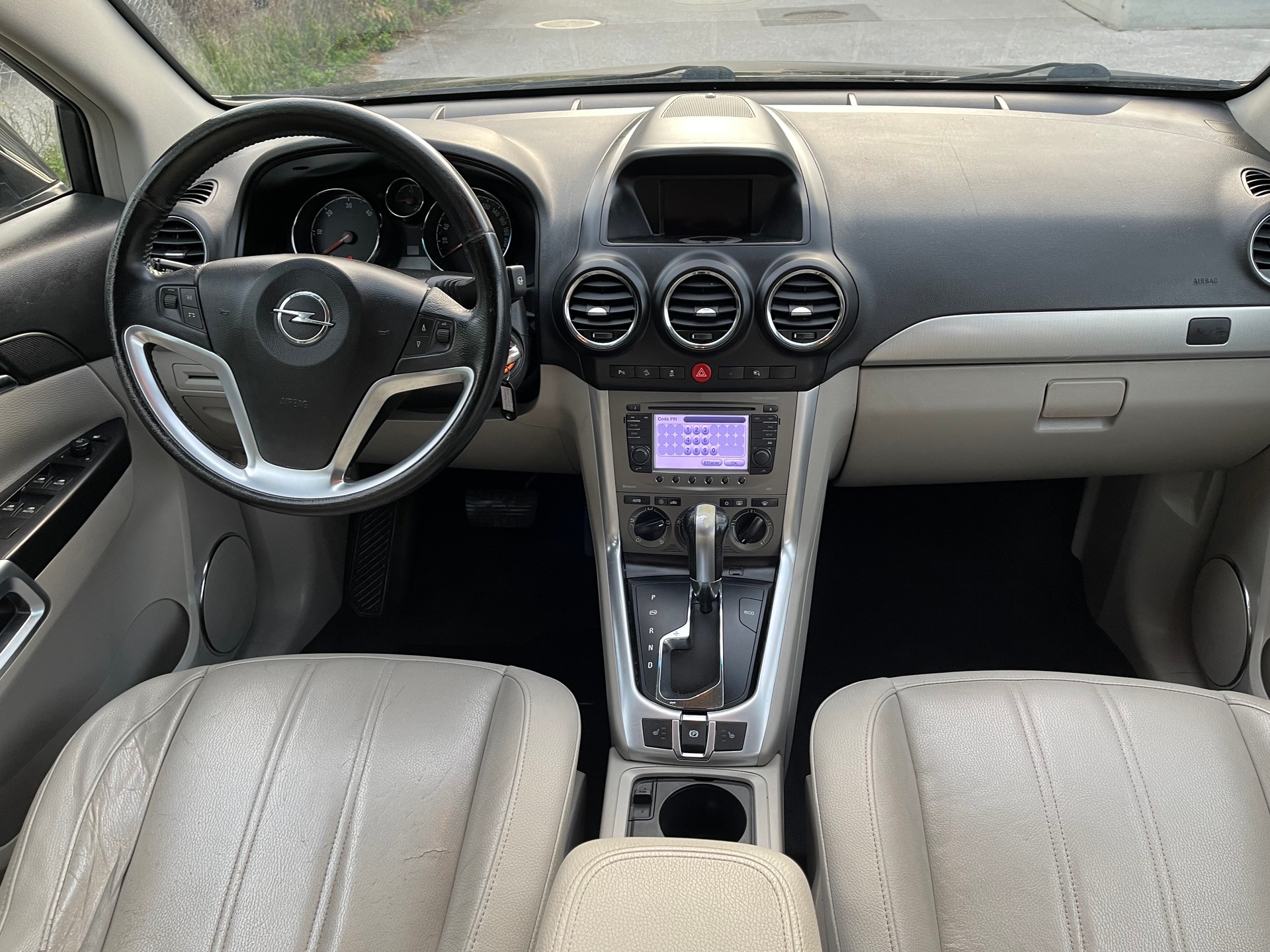 OPEL Antara 2.2 CDTi Cosmo 4WD Automatic-image-1
