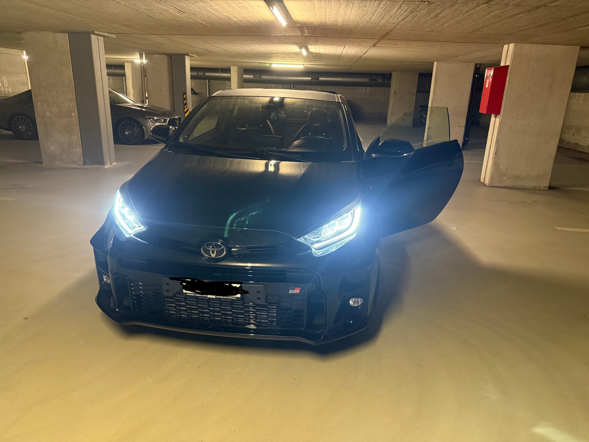 TOYOTA 1.6 Turbo Sport 4x4-image-1