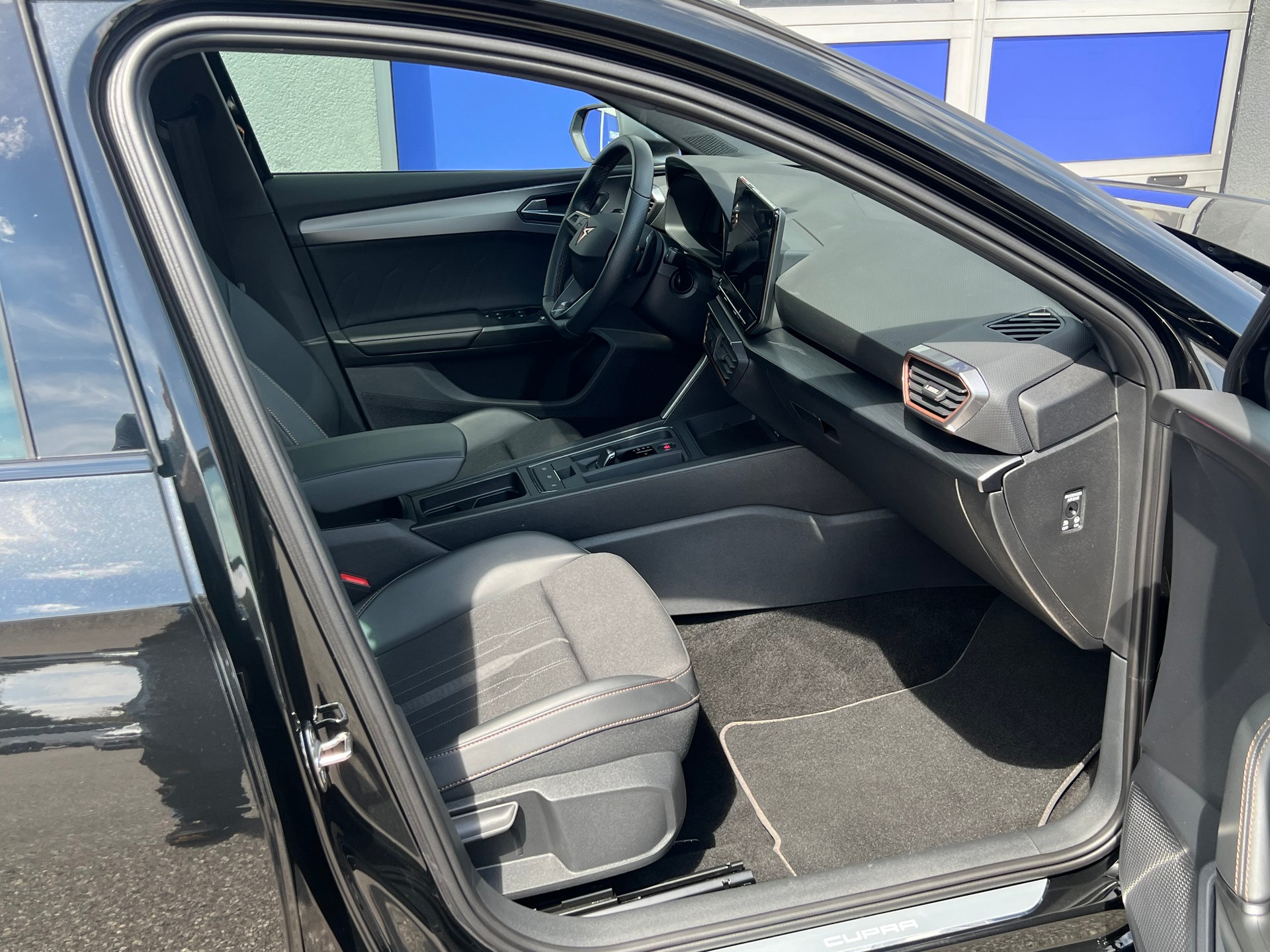CUPRA Leon ST 2.0 TSI DSG-image-12