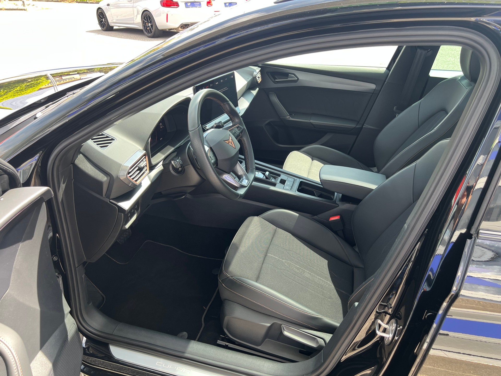 CUPRA Leon ST 2.0 TSI DSG-image-9
