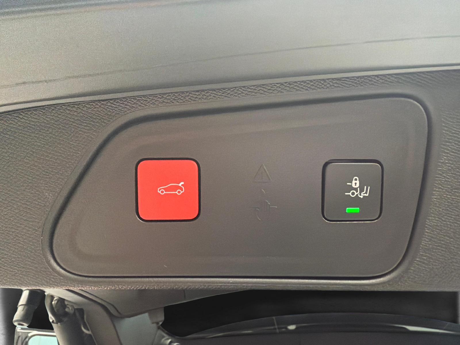 PEUGEOT 3008 1.2 PureTech GT-image-12
