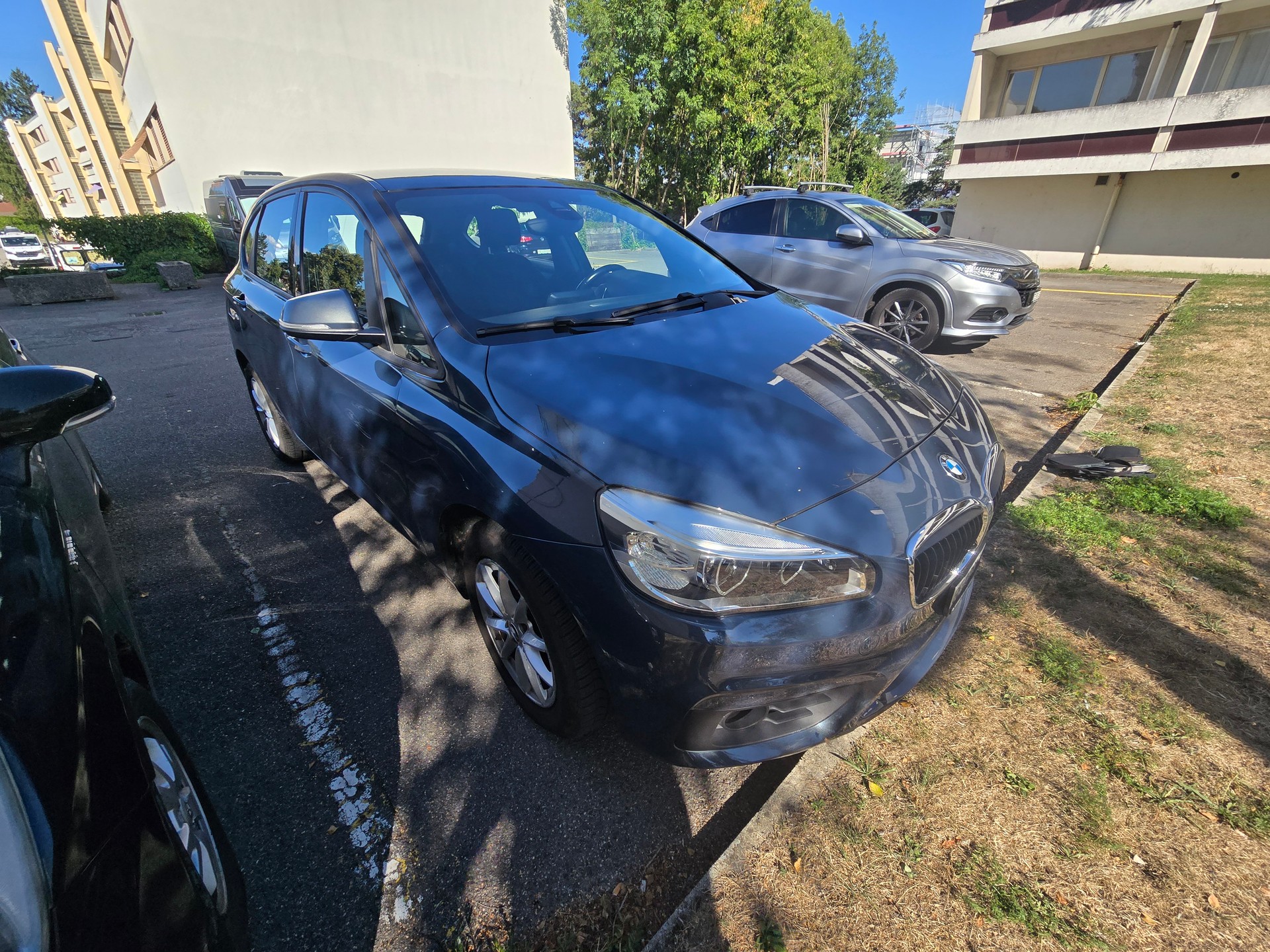 BMW 218i Active Tourer Luxury Line Steptronic-image-0