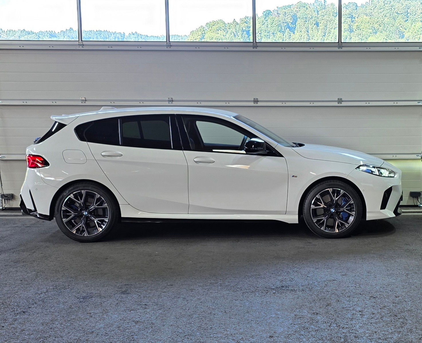 BMW M135 xDrive-image-5