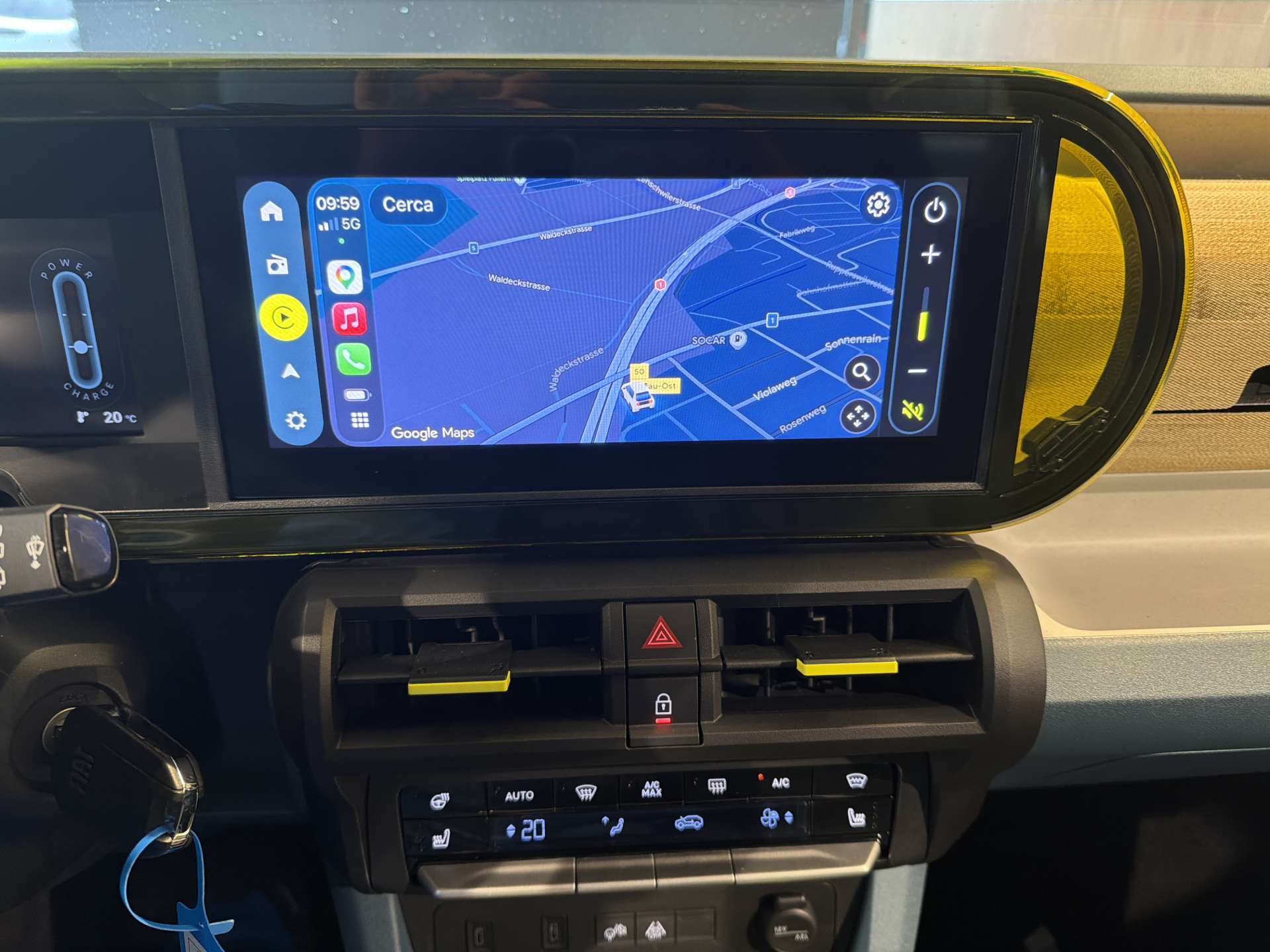 FIAT Grande Panda Elektro La Prima Automat-image-1