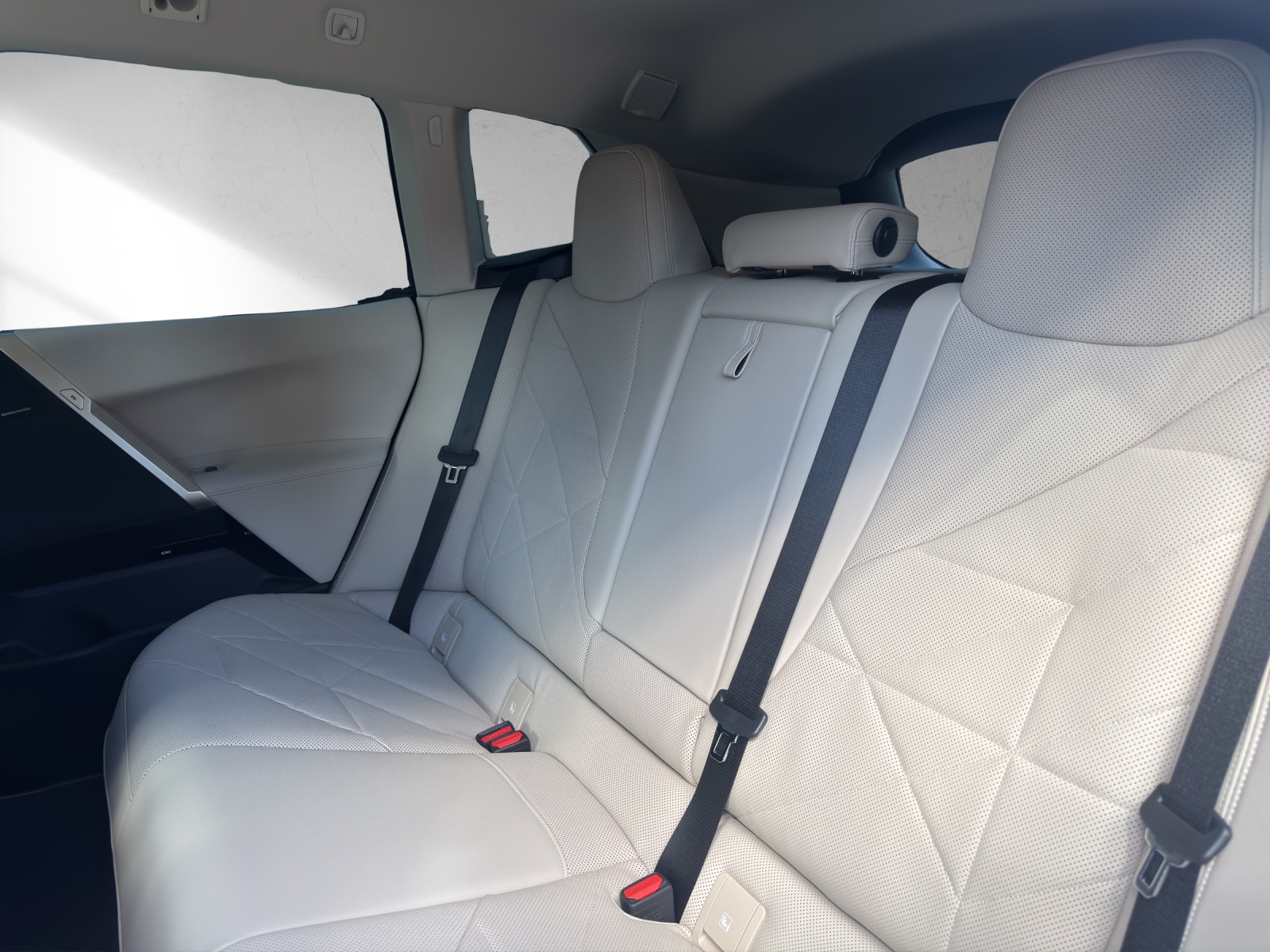 BMW iX xDrive40 M Sport-image-16