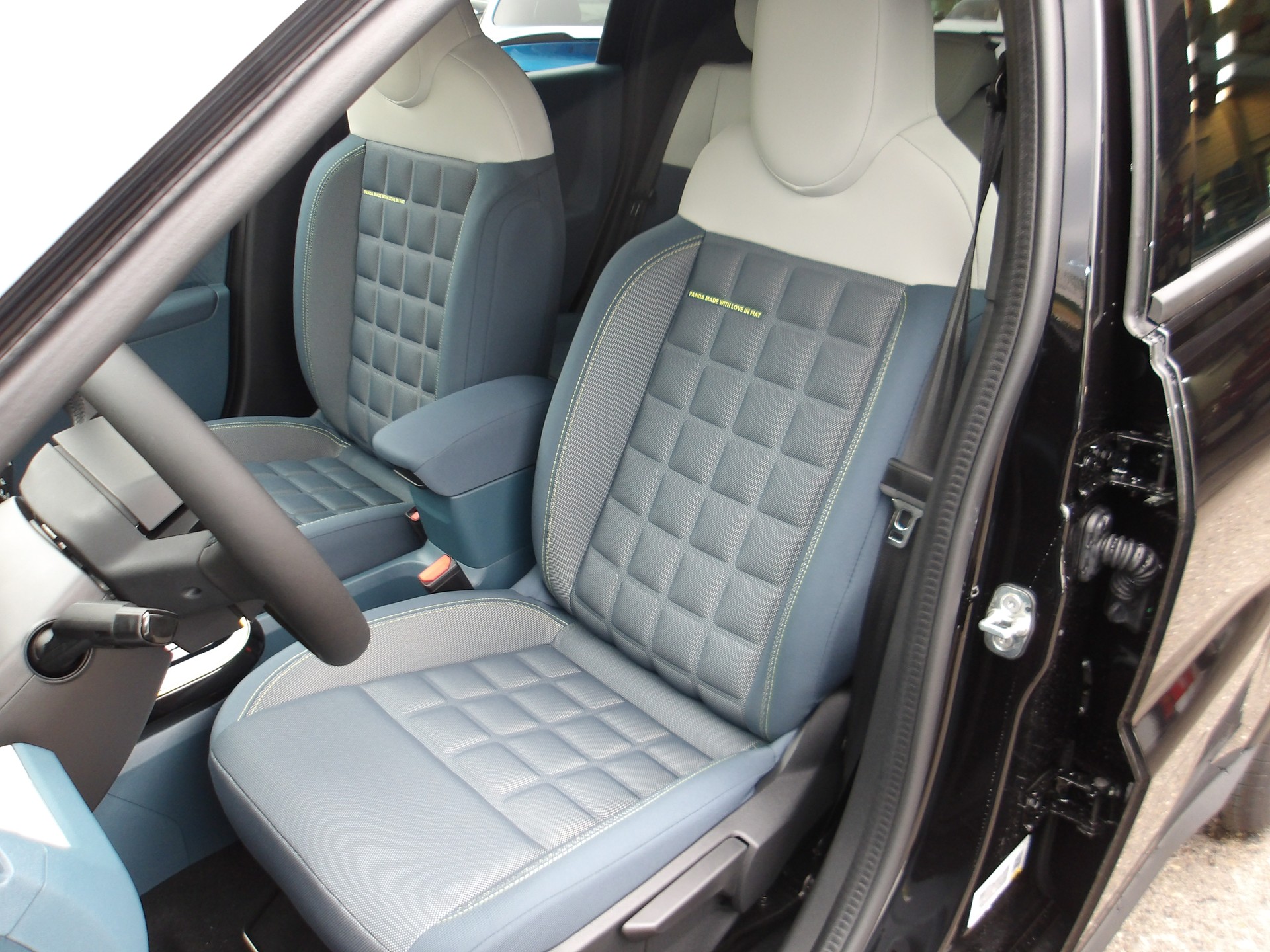 FIAT Grande Panda MHEV La Prima-image-9