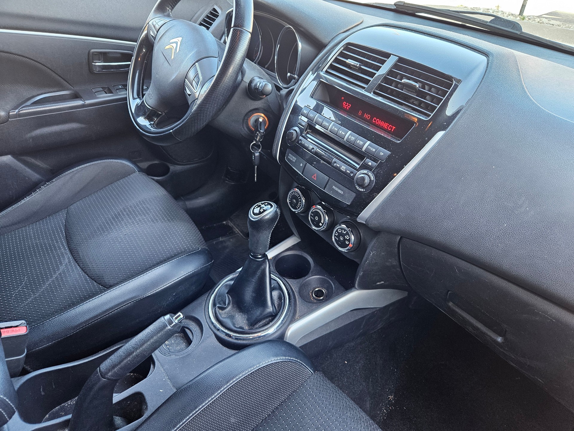 CITROEN C4 Aircross 1.6i Séduction 2WD-image-11