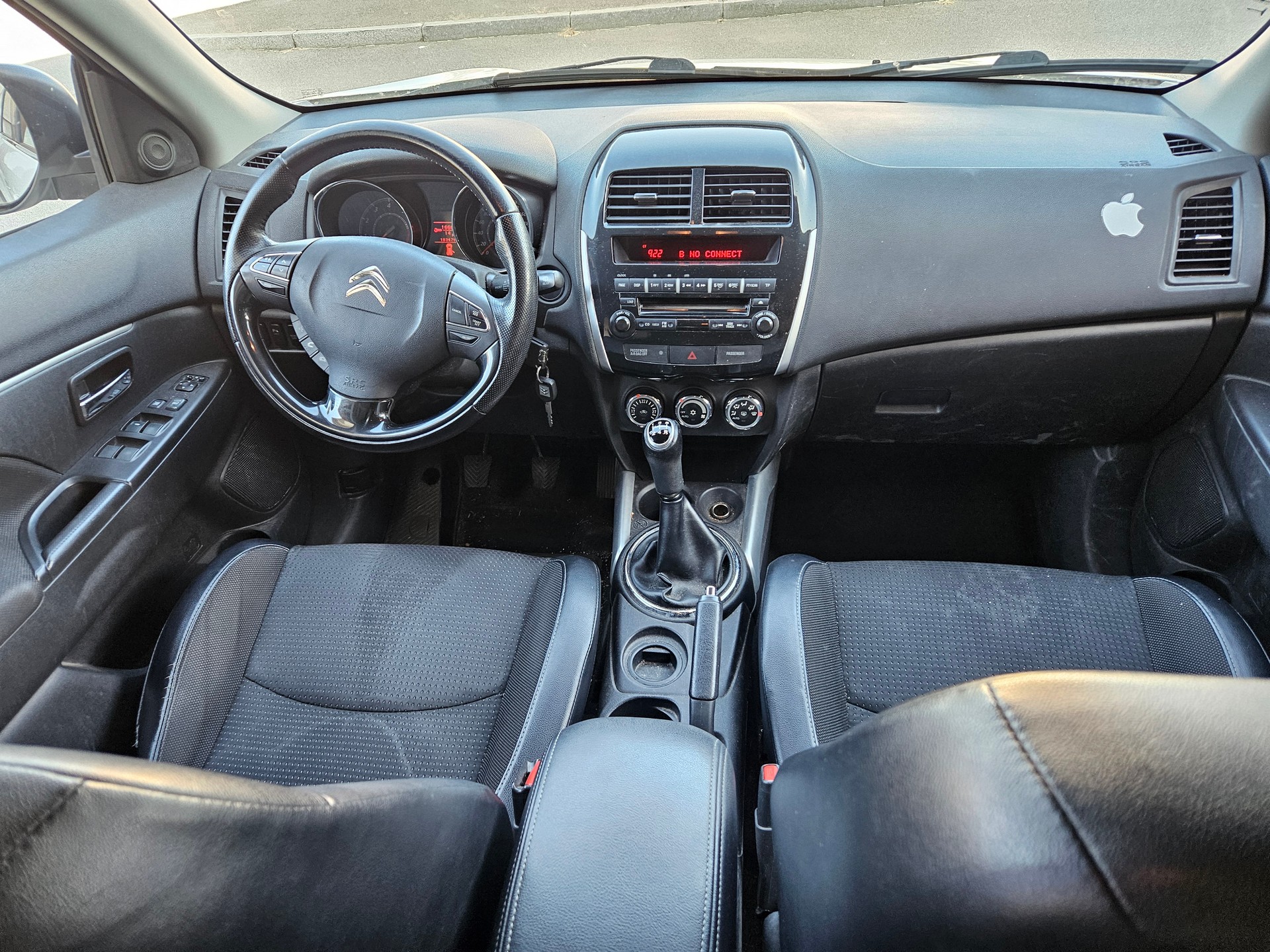 CITROEN C4 Aircross 1.6i Séduction 2WD-image-4