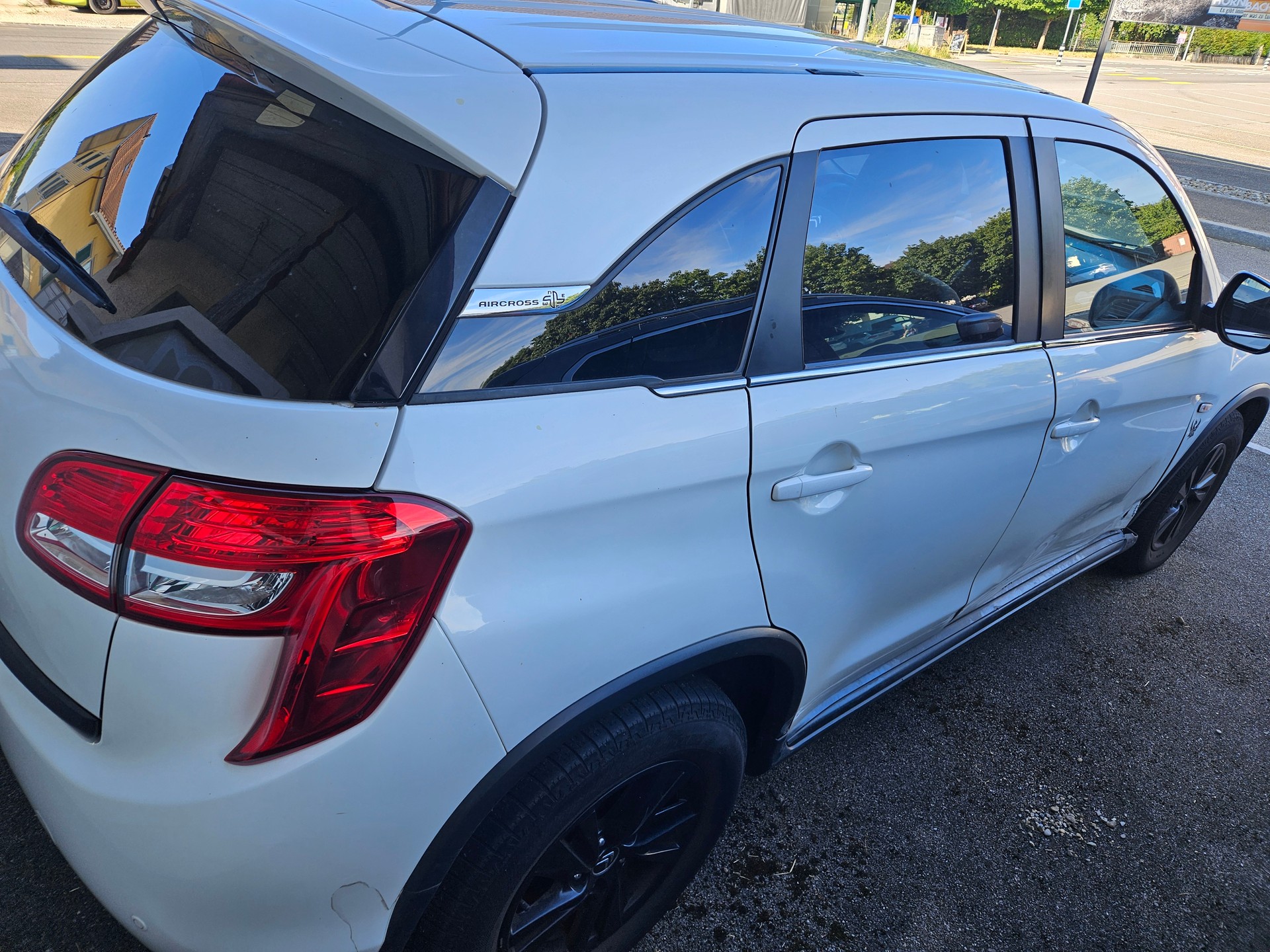 CITROEN C4 Aircross 1.6i Séduction 2WD-image-3