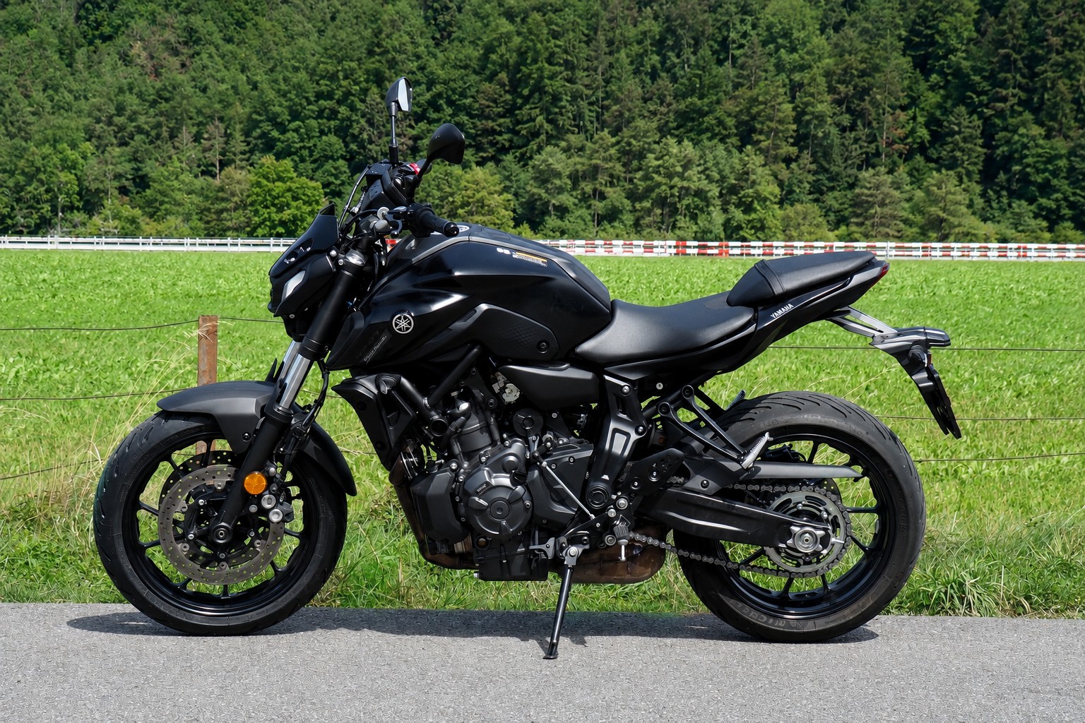 YAMAHA MT-07 (35KW)-showroom-element-1